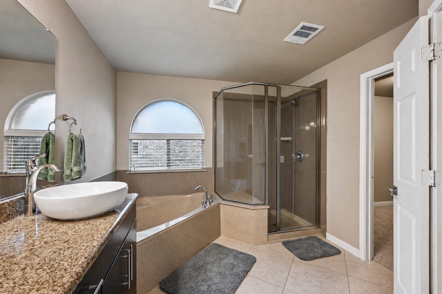 2336 Lyla Ln, Leander, TX 78641