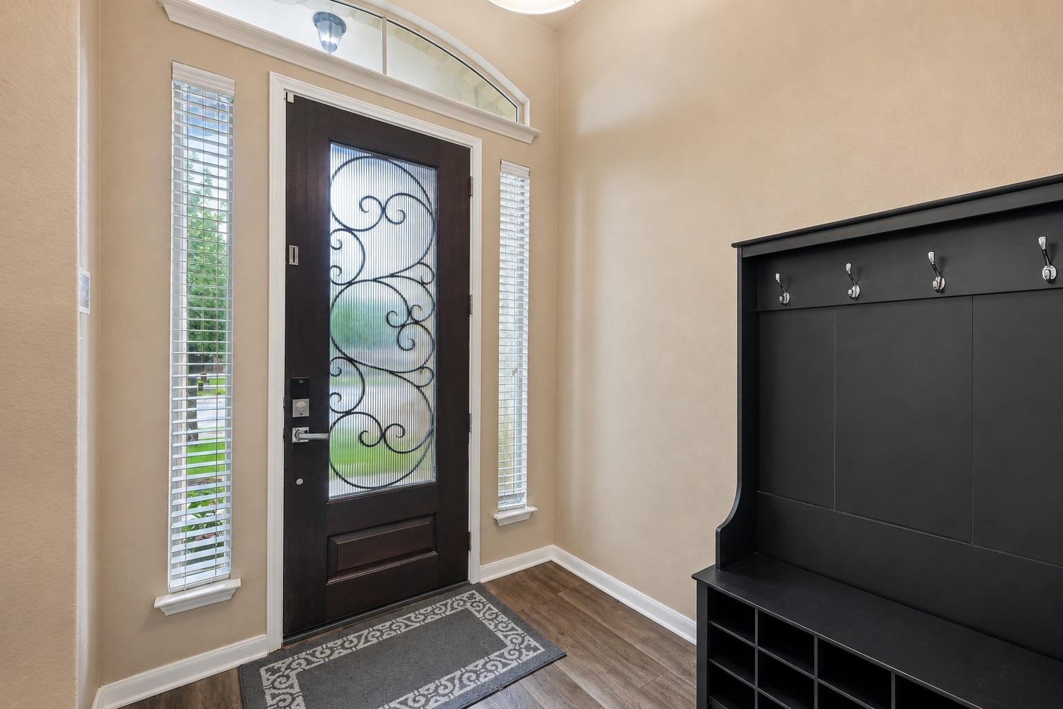 2336 Lyla Ln, Leander, TX 78641
