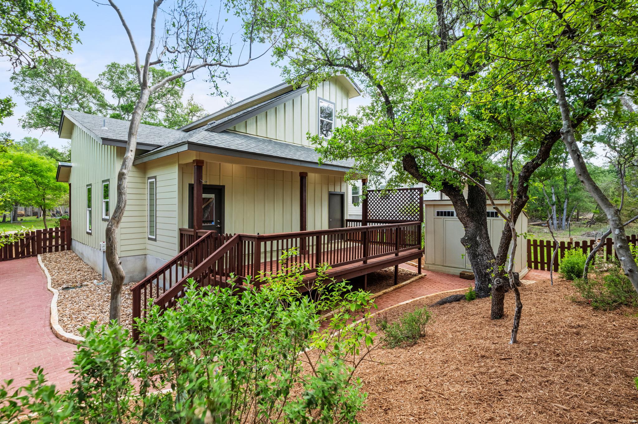 48 Wood Glen Dr, Wimberley, TX 78676
