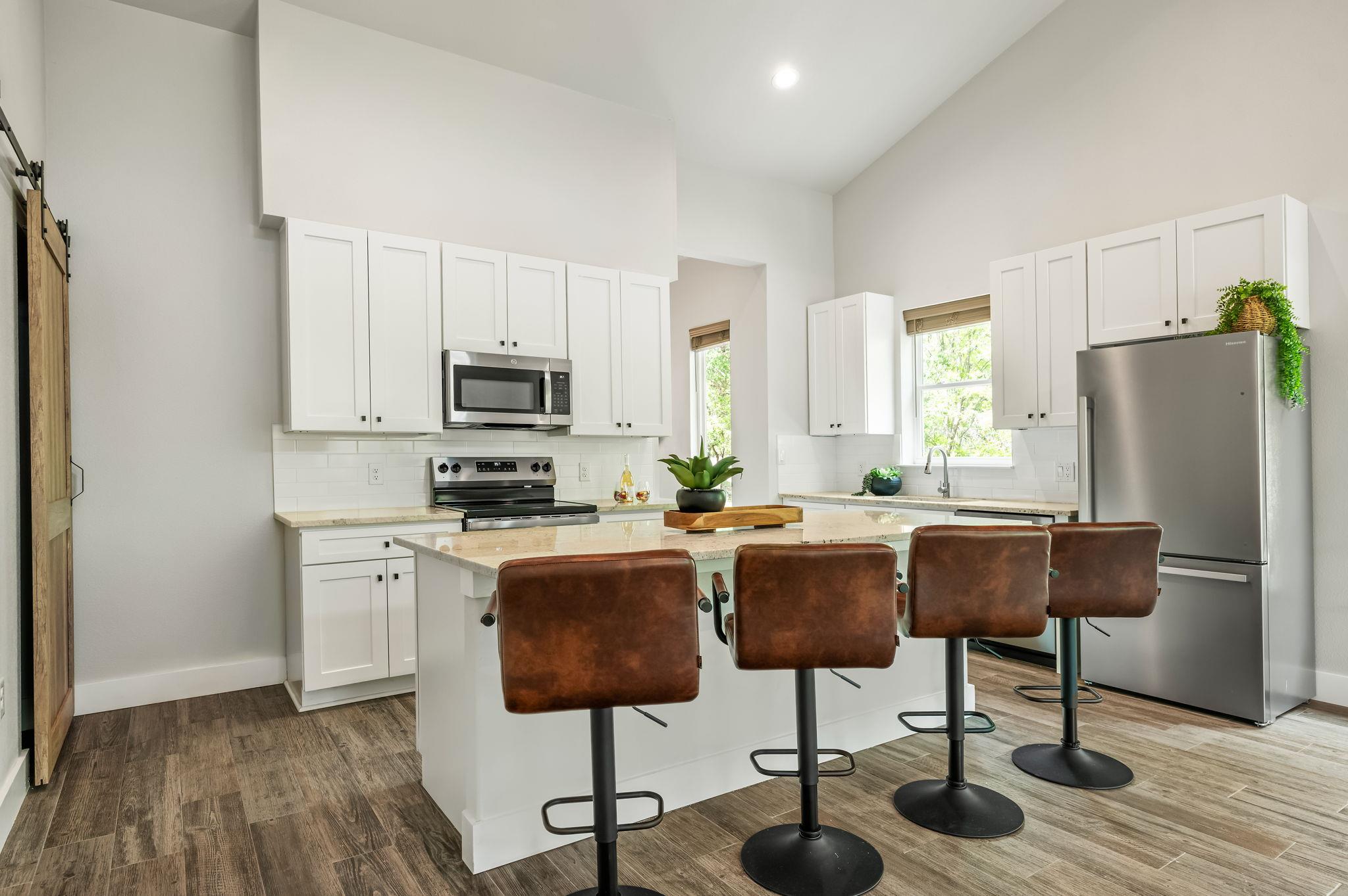 48 Wood Glen Dr, Wimberley, TX 78676