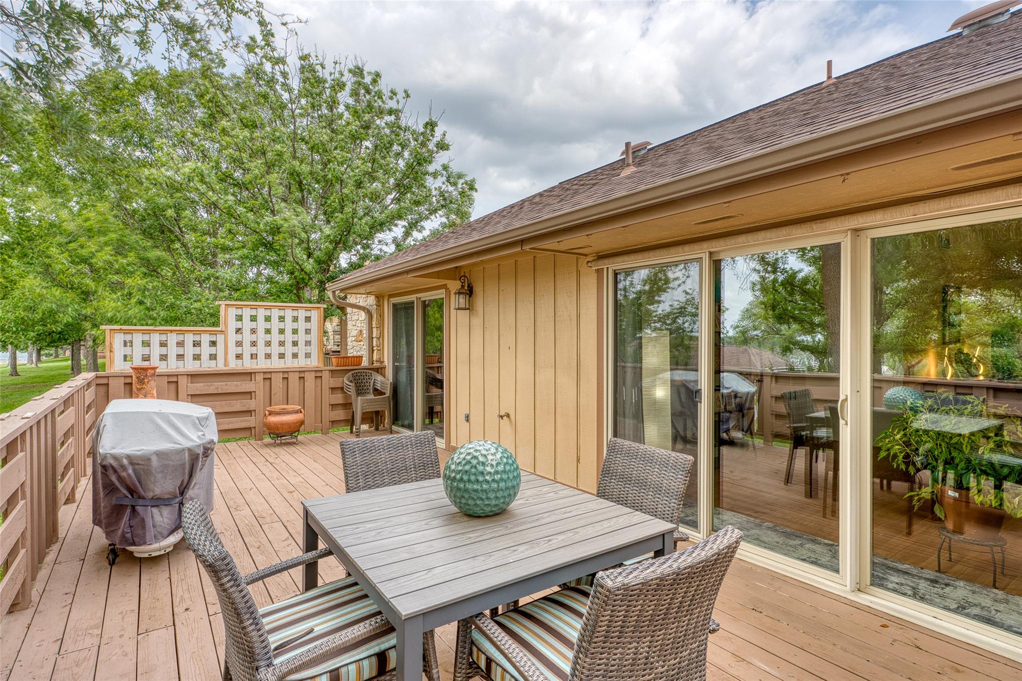 27 Oaks Pl, Lago Vista, TX 78645