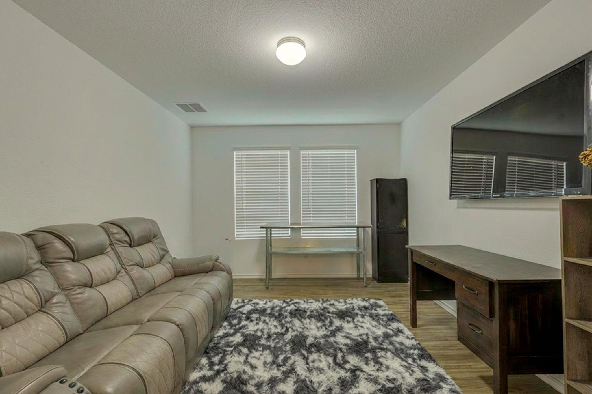 423 Bluejack Way, Hutto, TX 78634