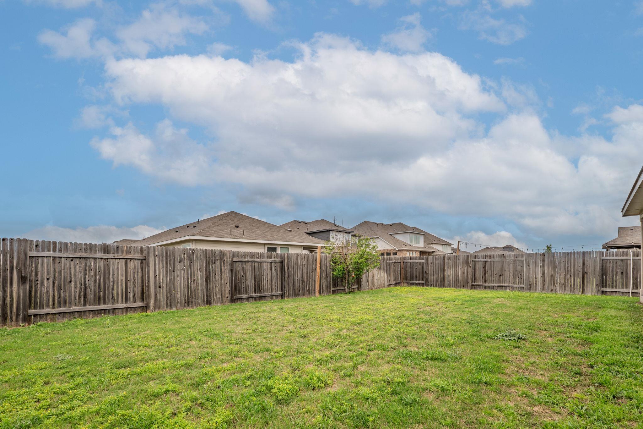 423 Bluejack Way, Hutto, TX 78634