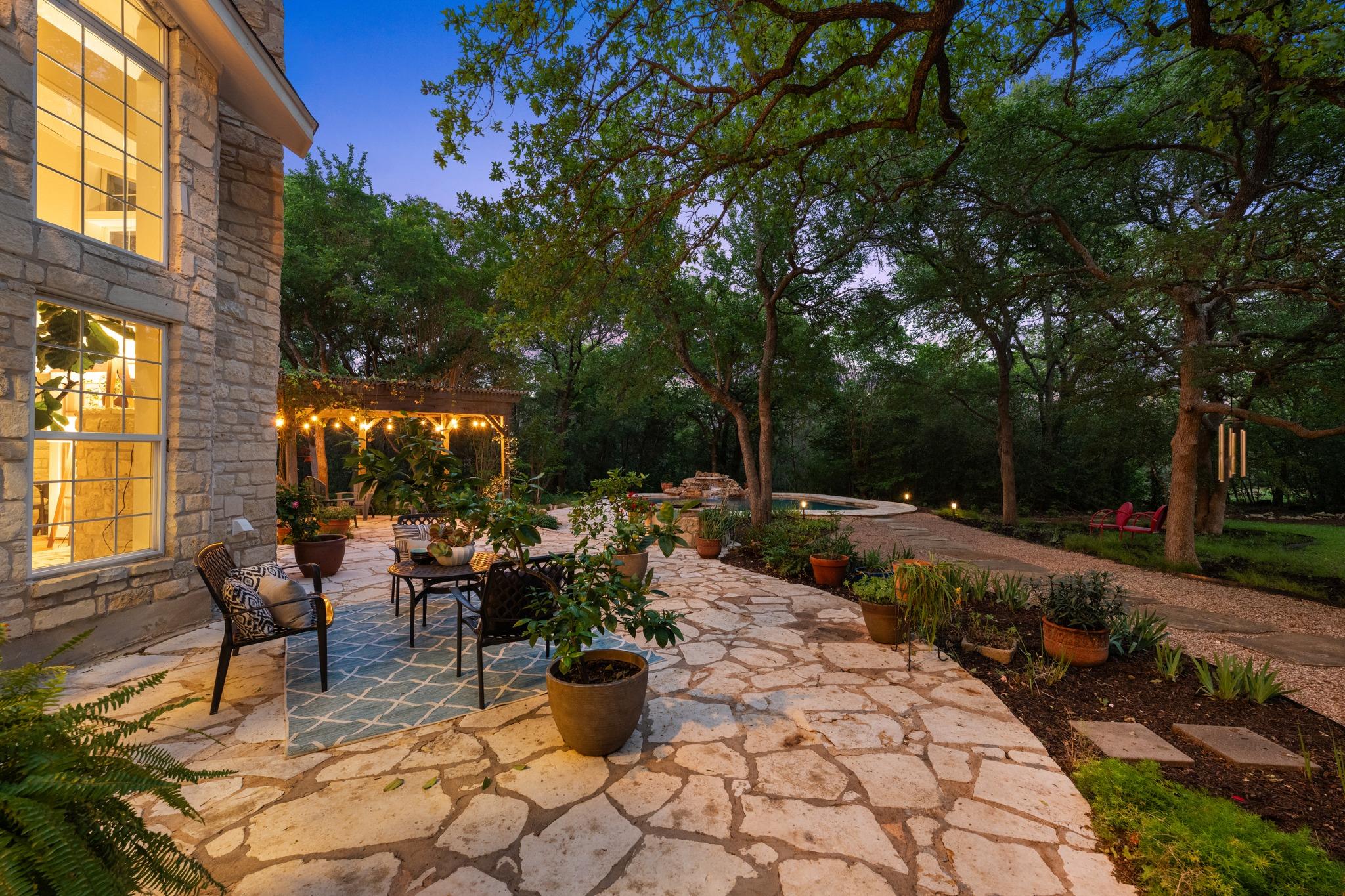 16702 Post Oak Gln, Austin, TX 78737