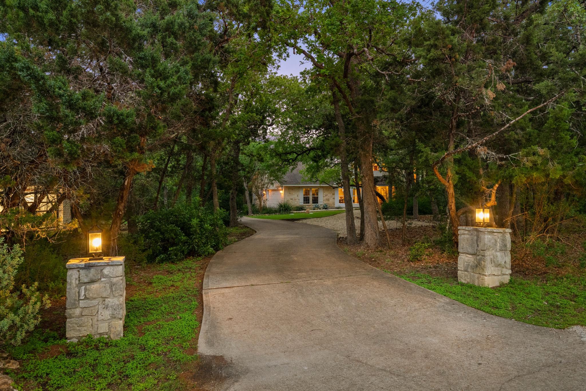16702 Post Oak Gln, Austin, TX 78737