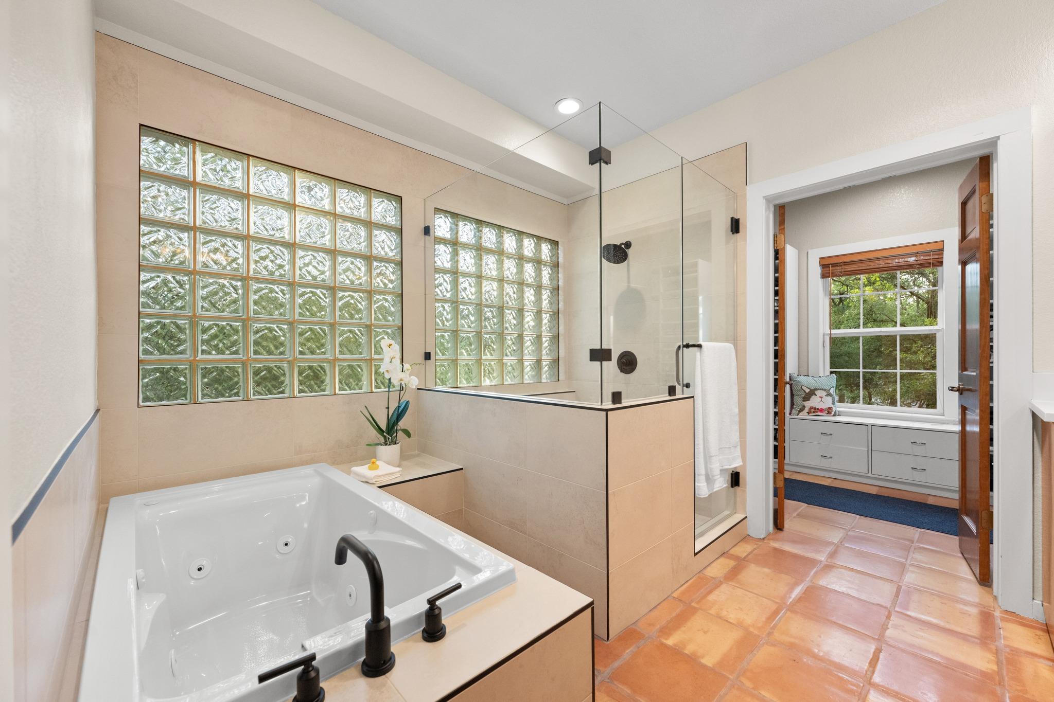 16702 Post Oak Gln, Austin, TX 78737