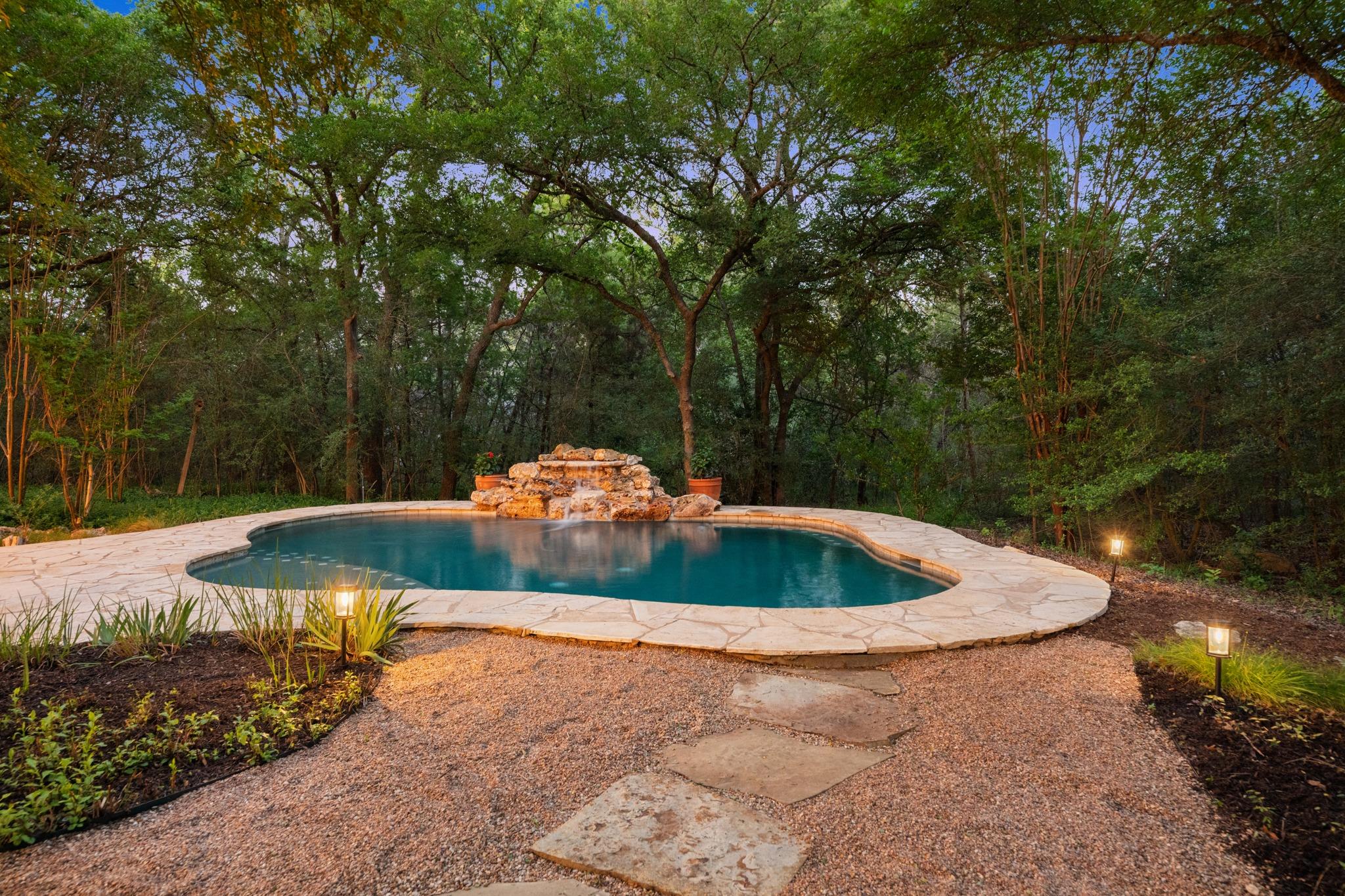 16702 Post Oak Gln, Austin, TX 78737