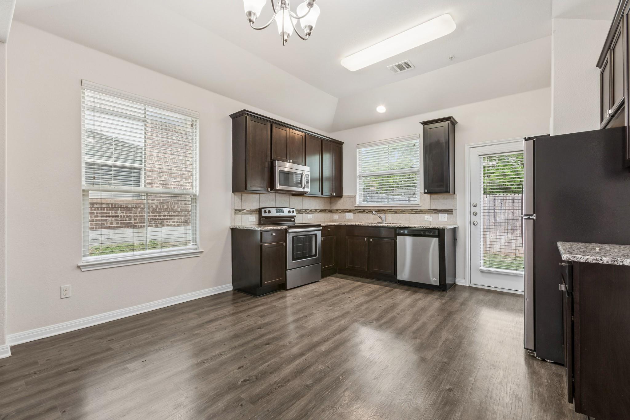 1200 S 10th St # 501, Pflugerville, TX 78660