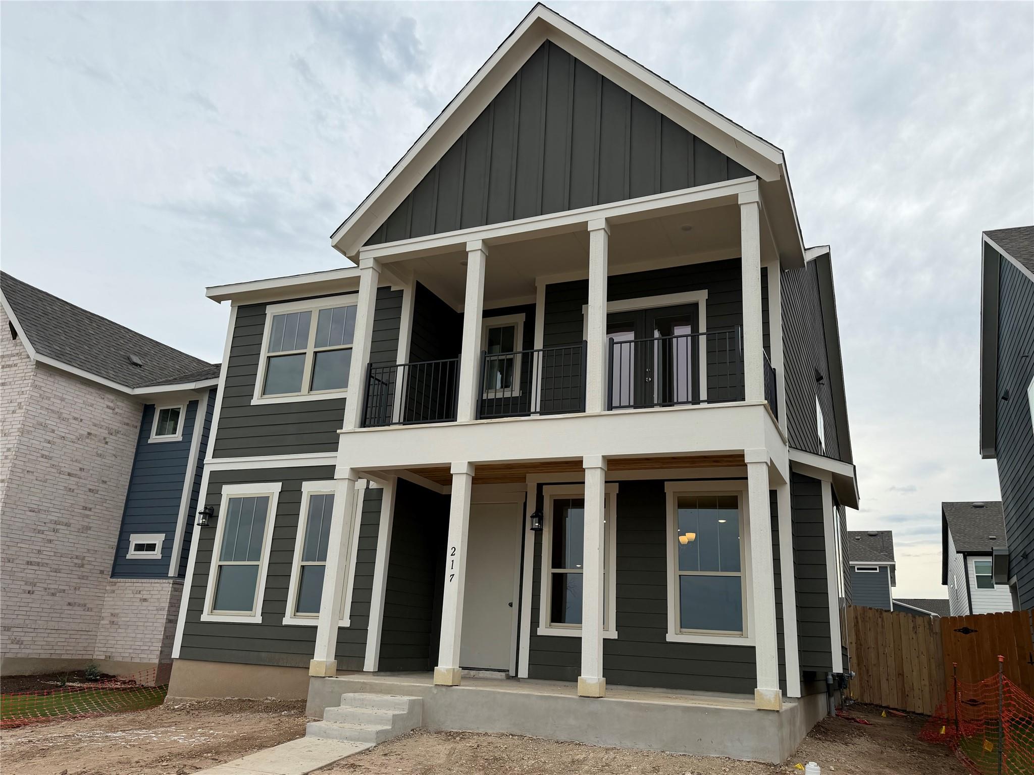 217 Leeland Dr, Liberty Hill, TX 78642