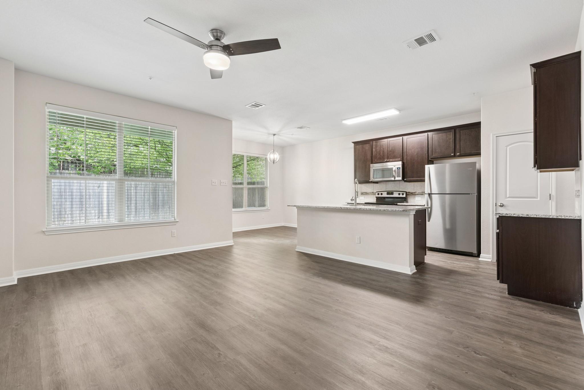 1200 S 10th St # 802, Pflugerville, TX 78660