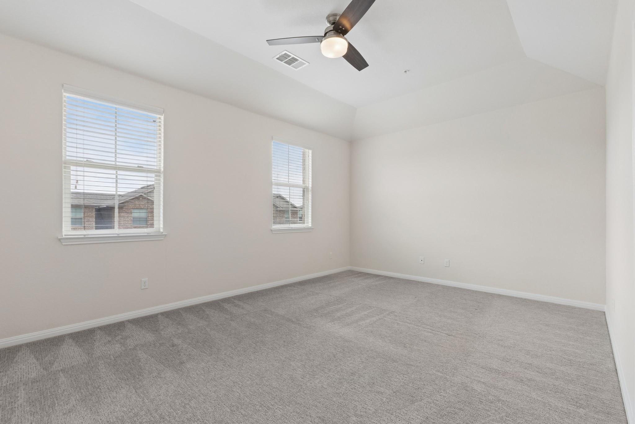 1200 S 10th St # 802, Pflugerville, TX 78660