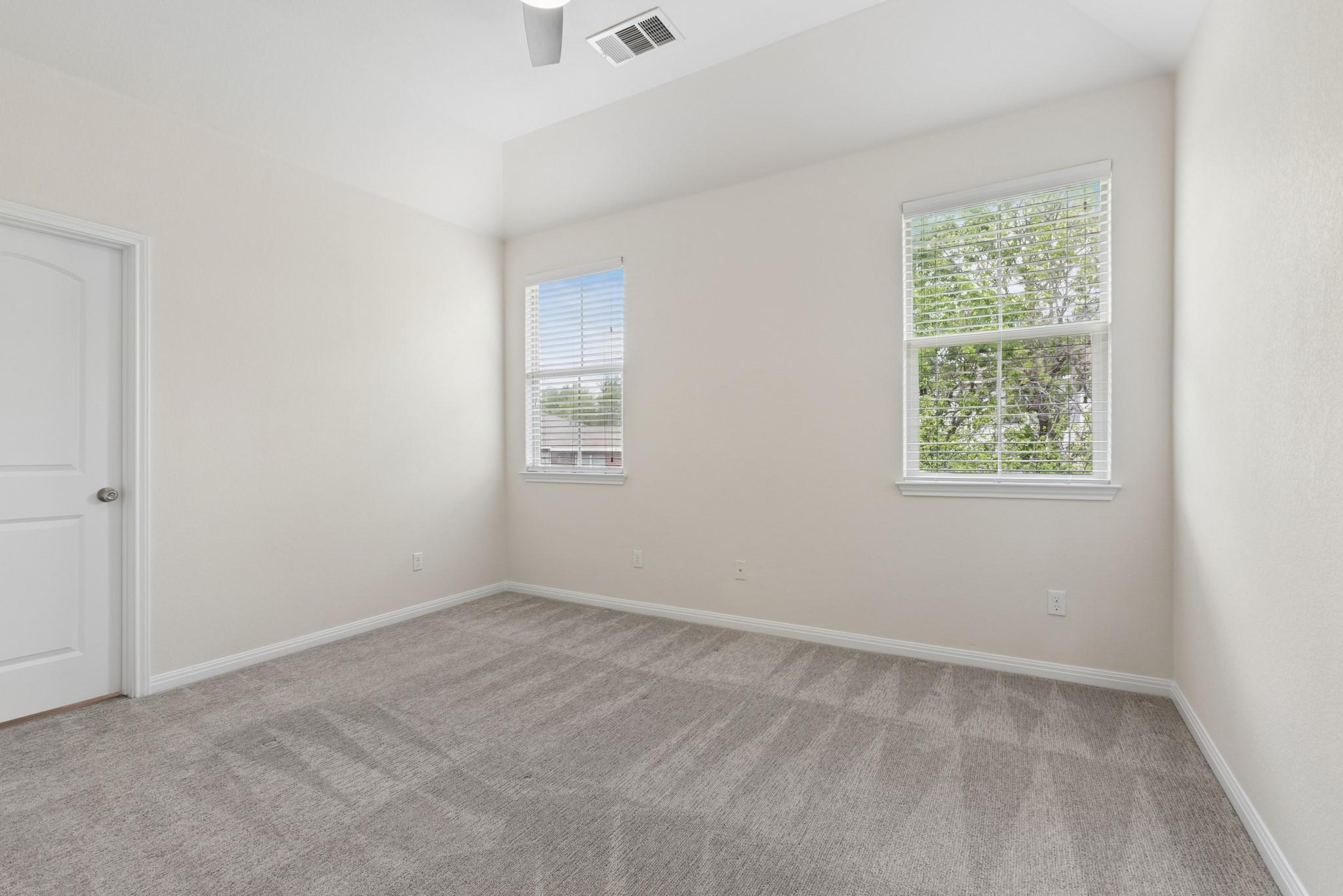 1200 S 10th St # 802, Pflugerville, TX 78660