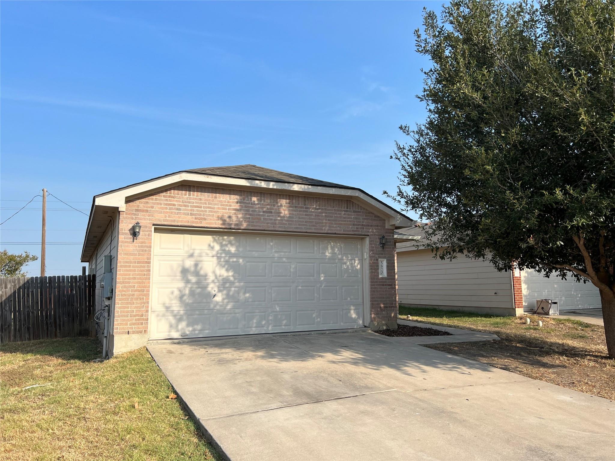 Del Valle, TX 78617