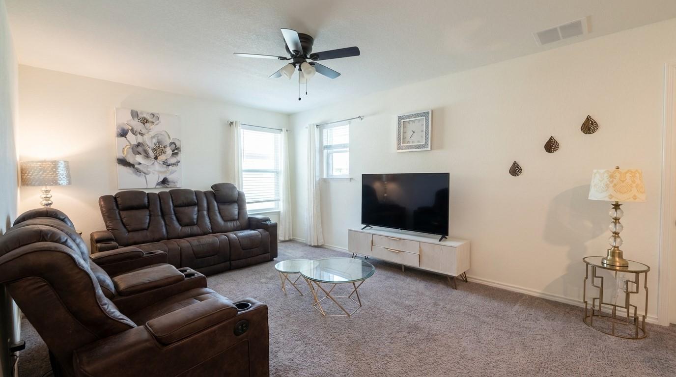 308 Los Cobos Ln, Georgetown, TX 78626