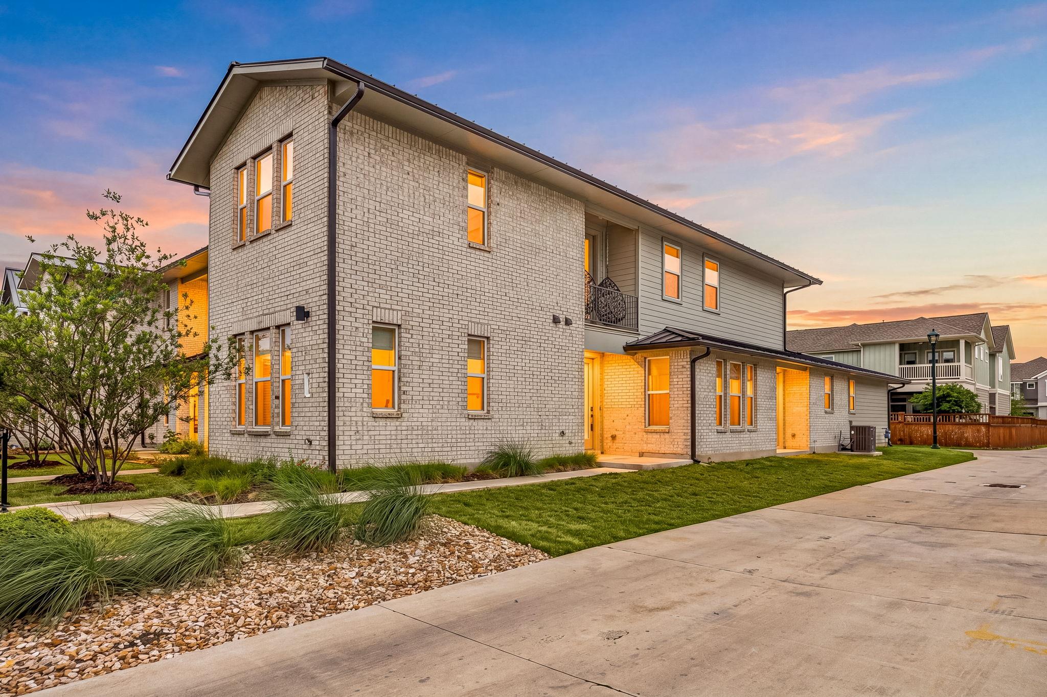 2409 Simond Ave # E, Austin, TX 78723