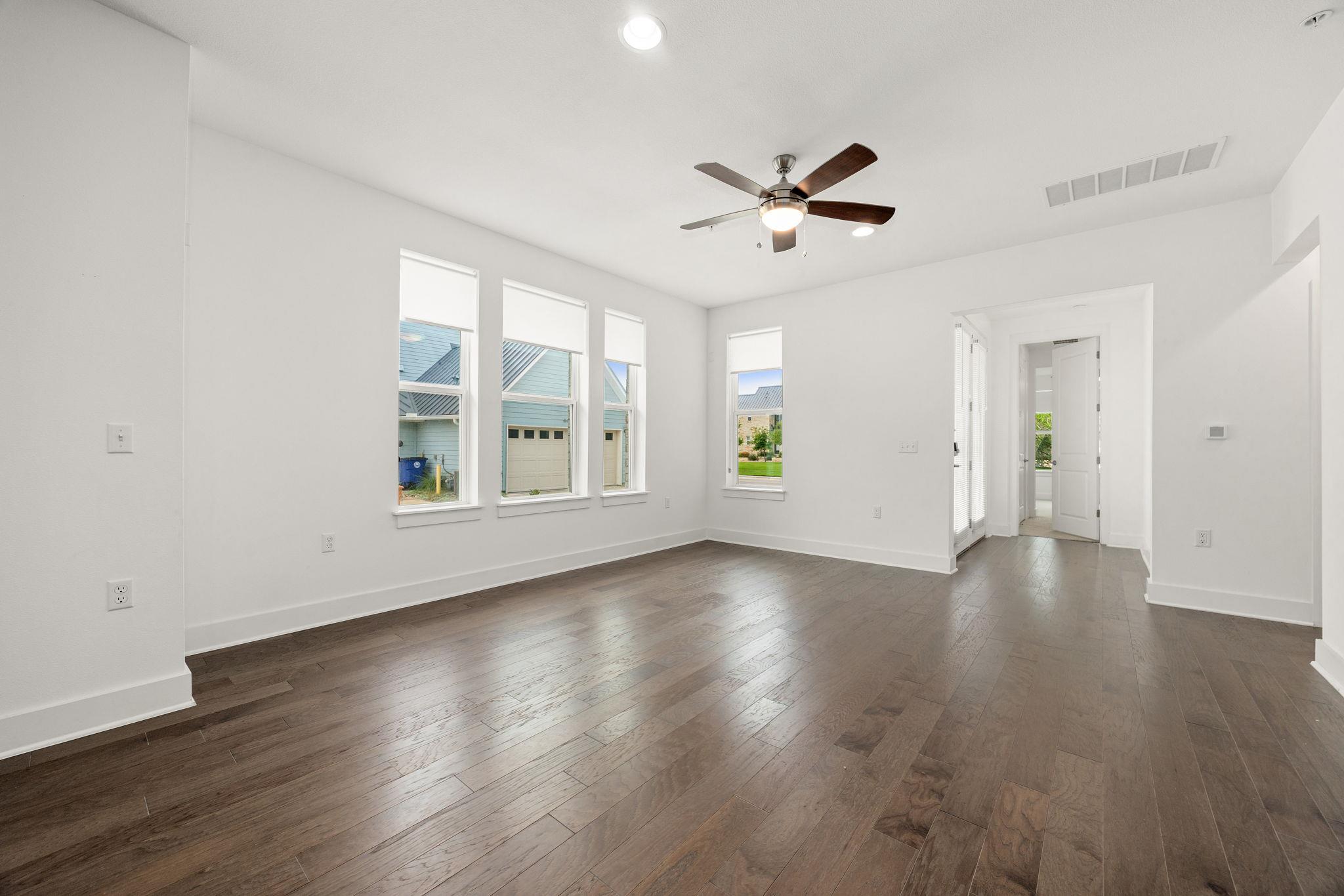 2409 Simond Ave # E, Austin, TX 78723