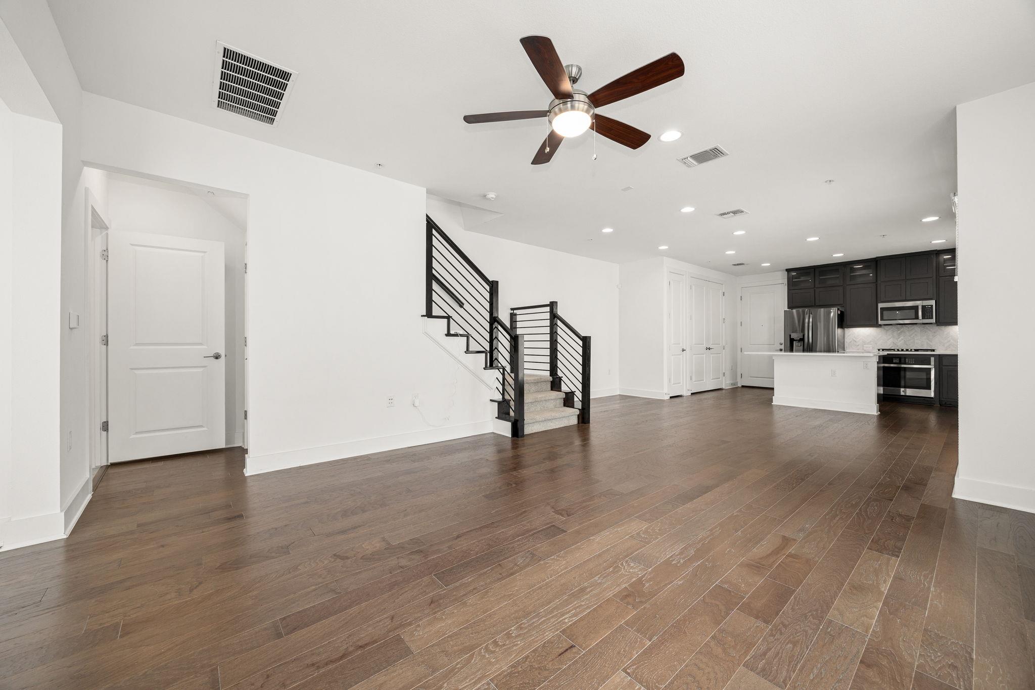 2409 Simond Ave # E, Austin, TX 78723