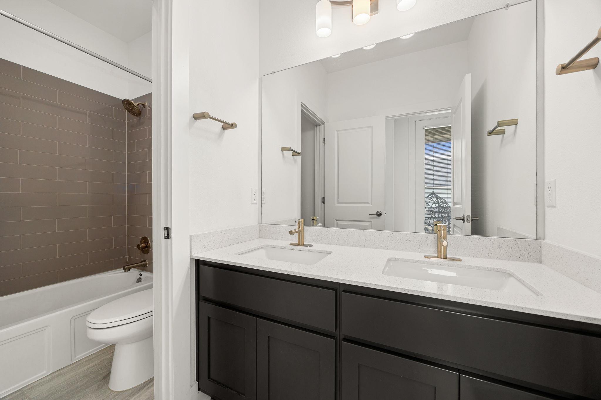 2409 Simond Ave # E, Austin, TX 78723