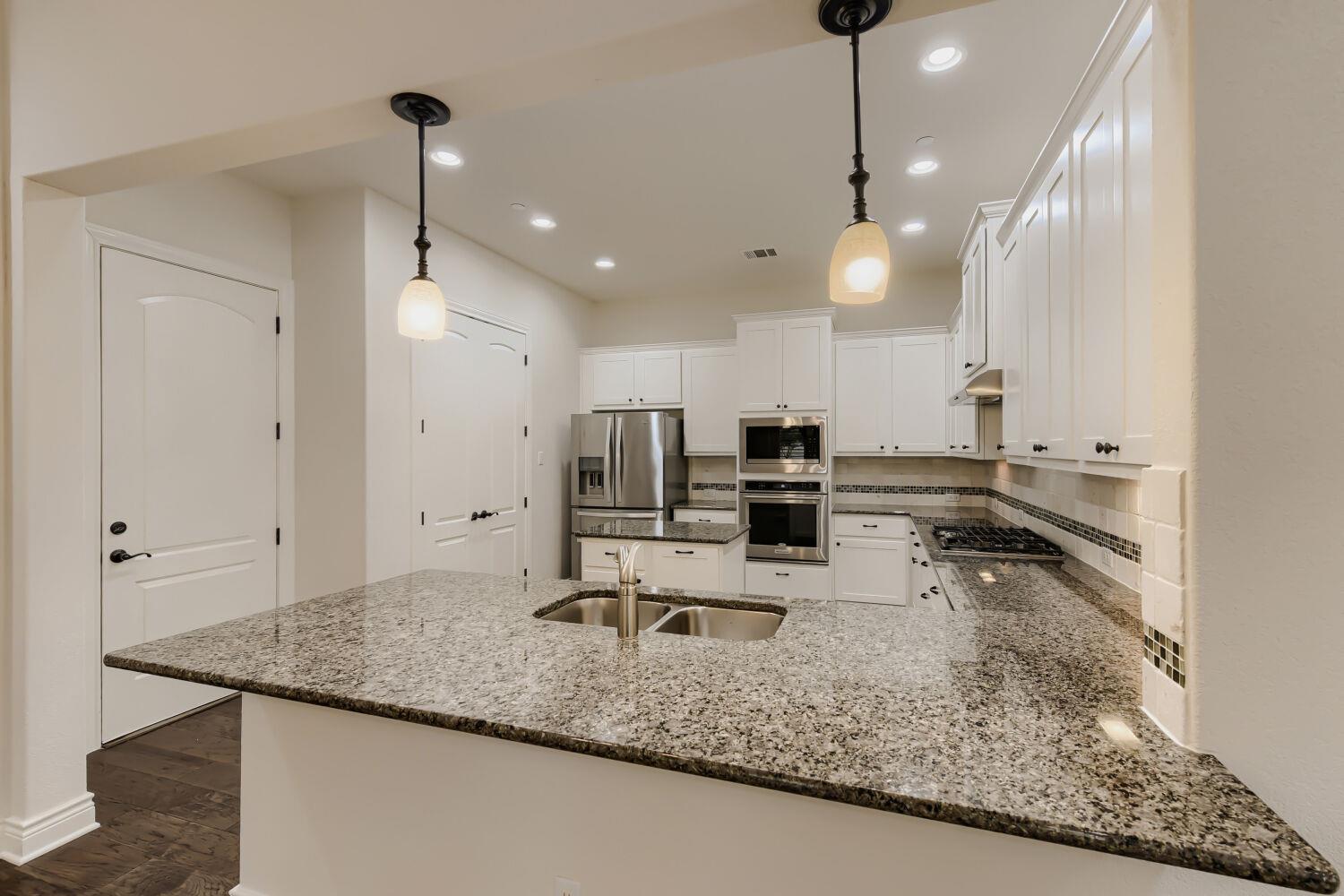 105 Lucia Cir # 1, Lakeway, TX 78734