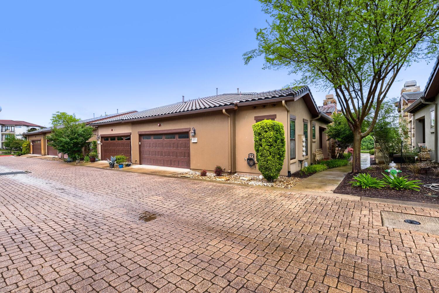 105 Lucia Cir # 1, Lakeway, TX 78734