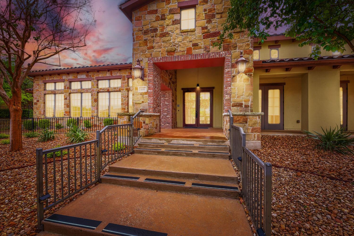 105 Lucia Cir # 1, Lakeway, TX 78734