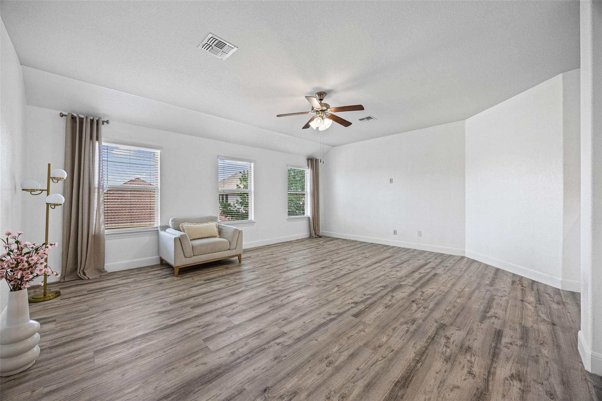 110 N Pasture Cv, Hutto, TX 78634