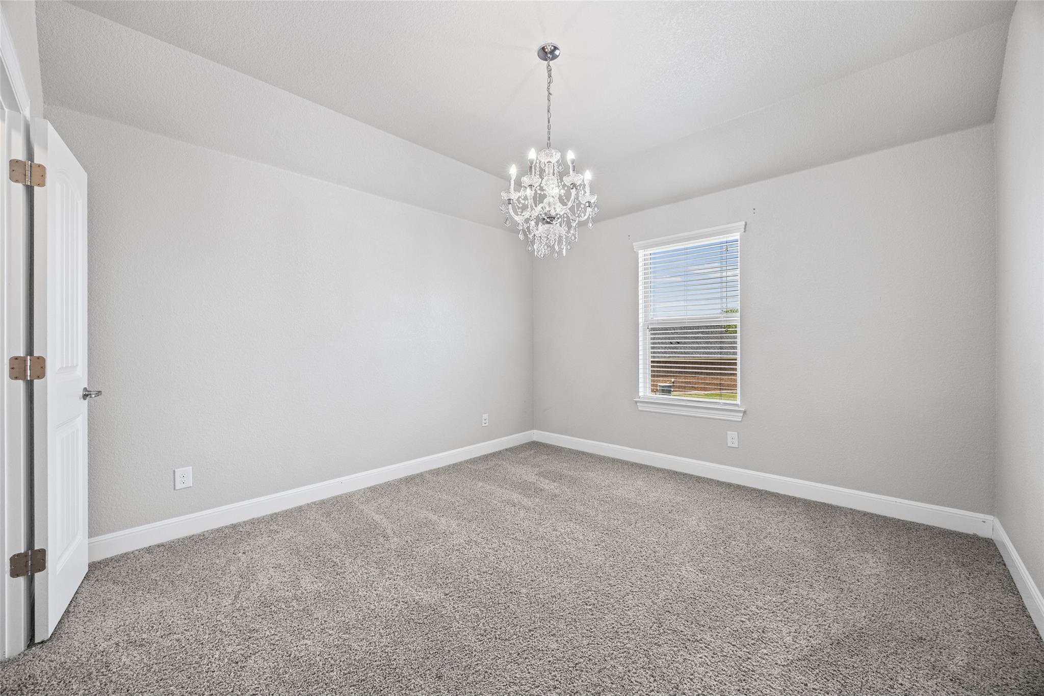 110 N Pasture Cv, Hutto, TX 78634