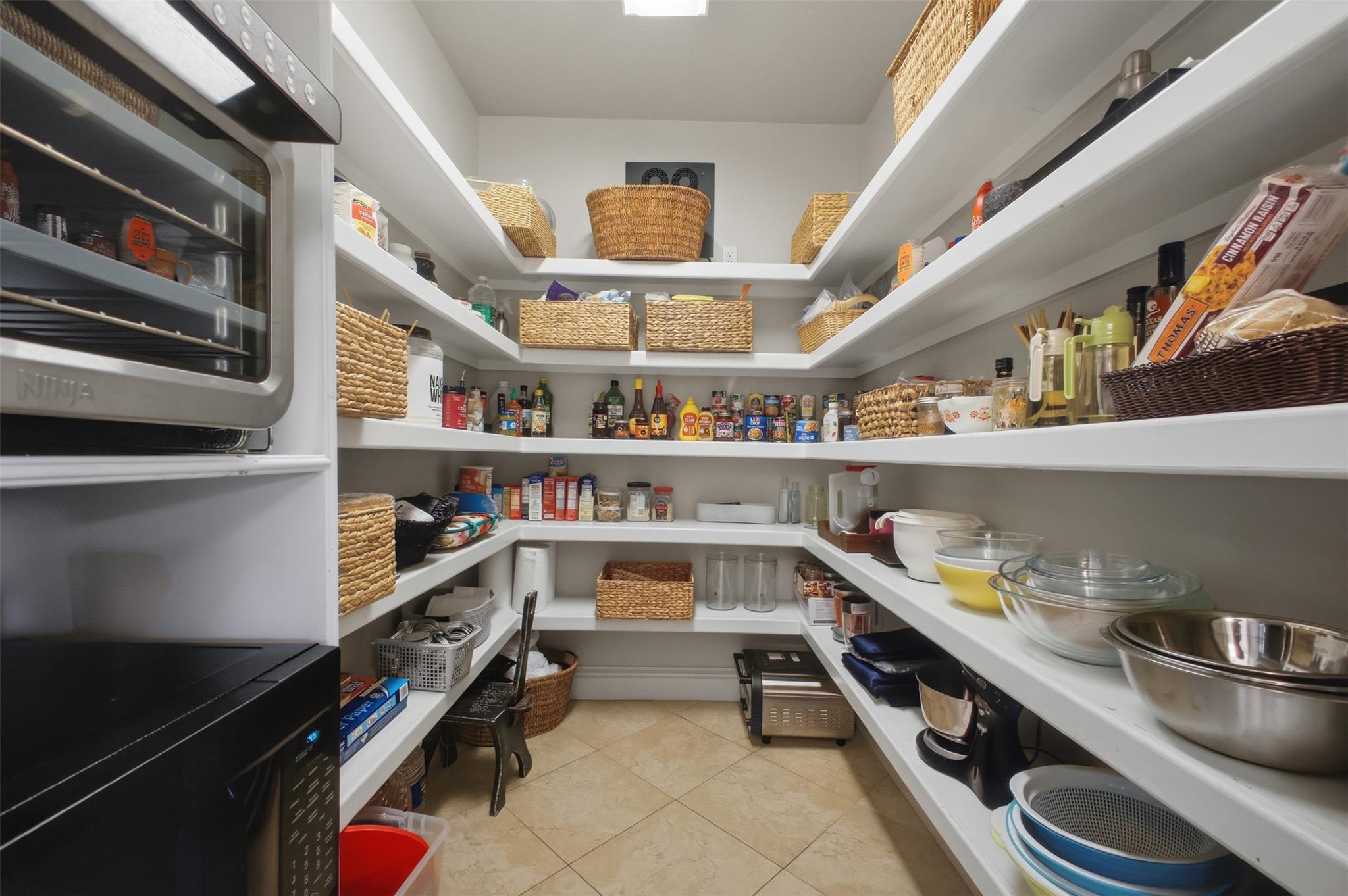 12710 Aries Loop, Willis, TX 77318