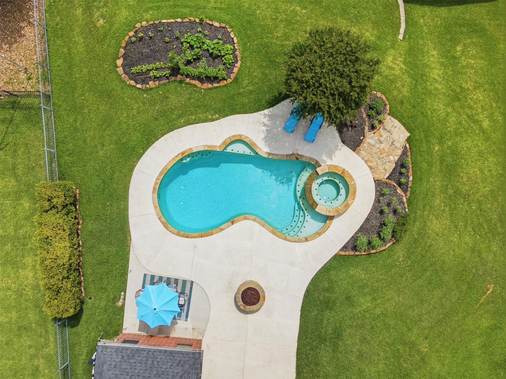 12710 Aries Loop, Willis, TX 77318