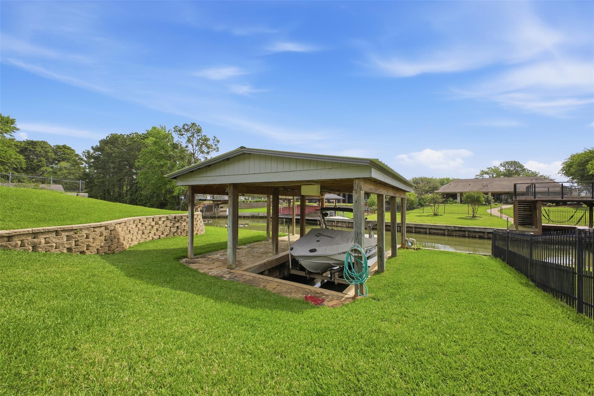 12710 Aries Loop, Willis, TX 77318