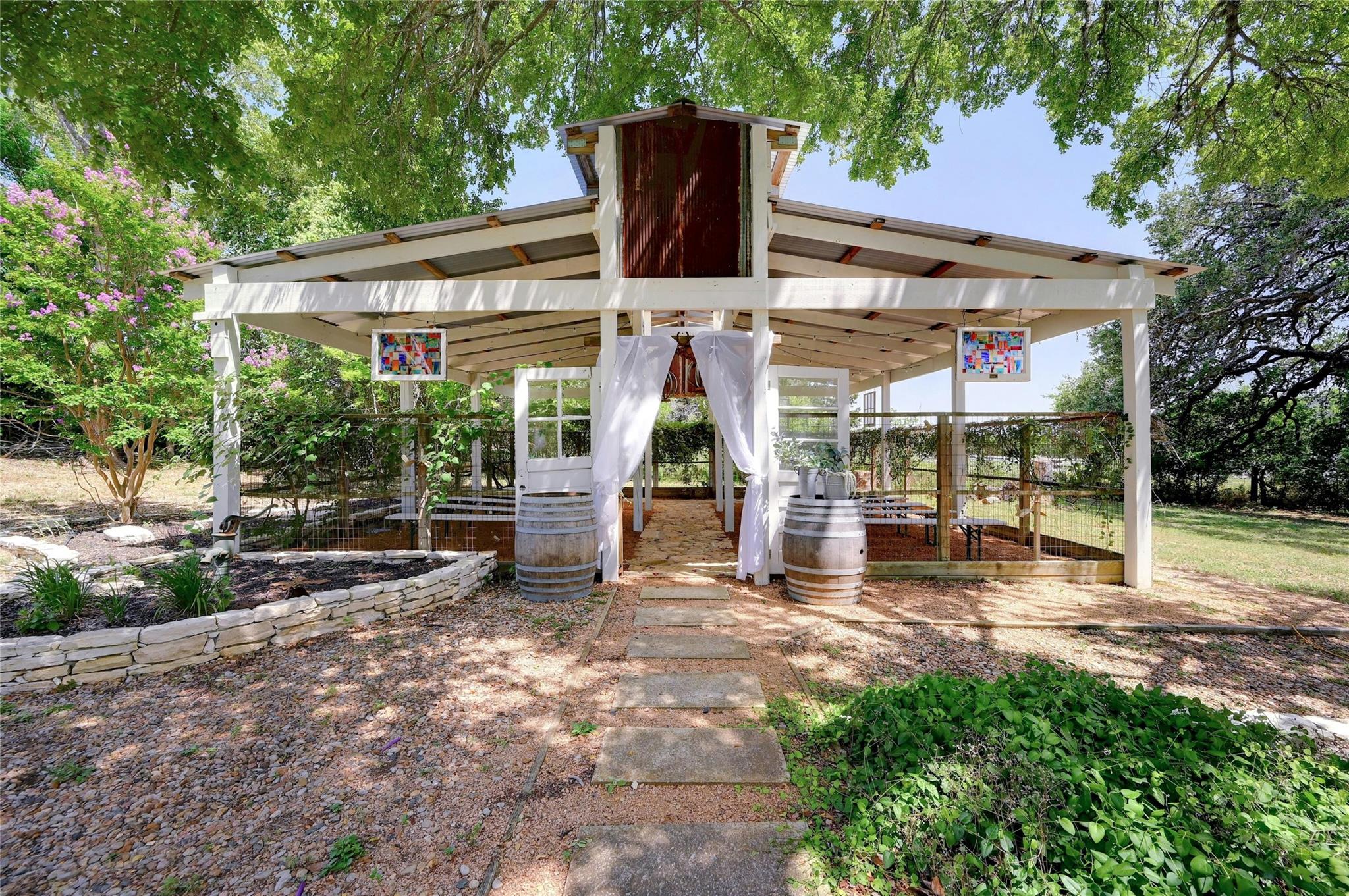 23351 Fm 150 W, Driftwood, TX 78619