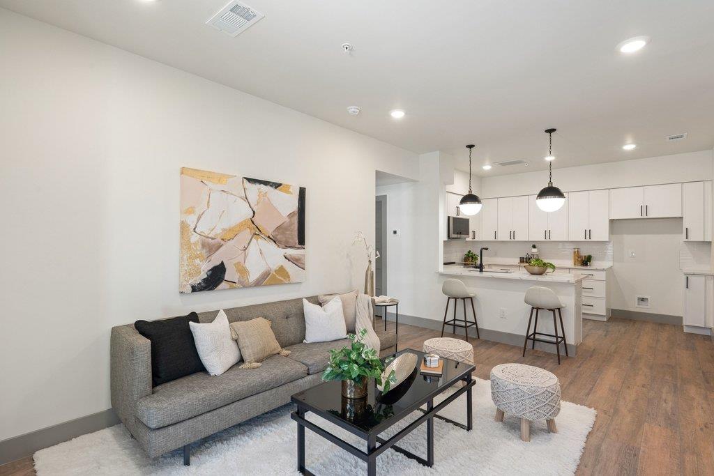 2450 Wickersham Ln # 1927, Austin, TX 78741