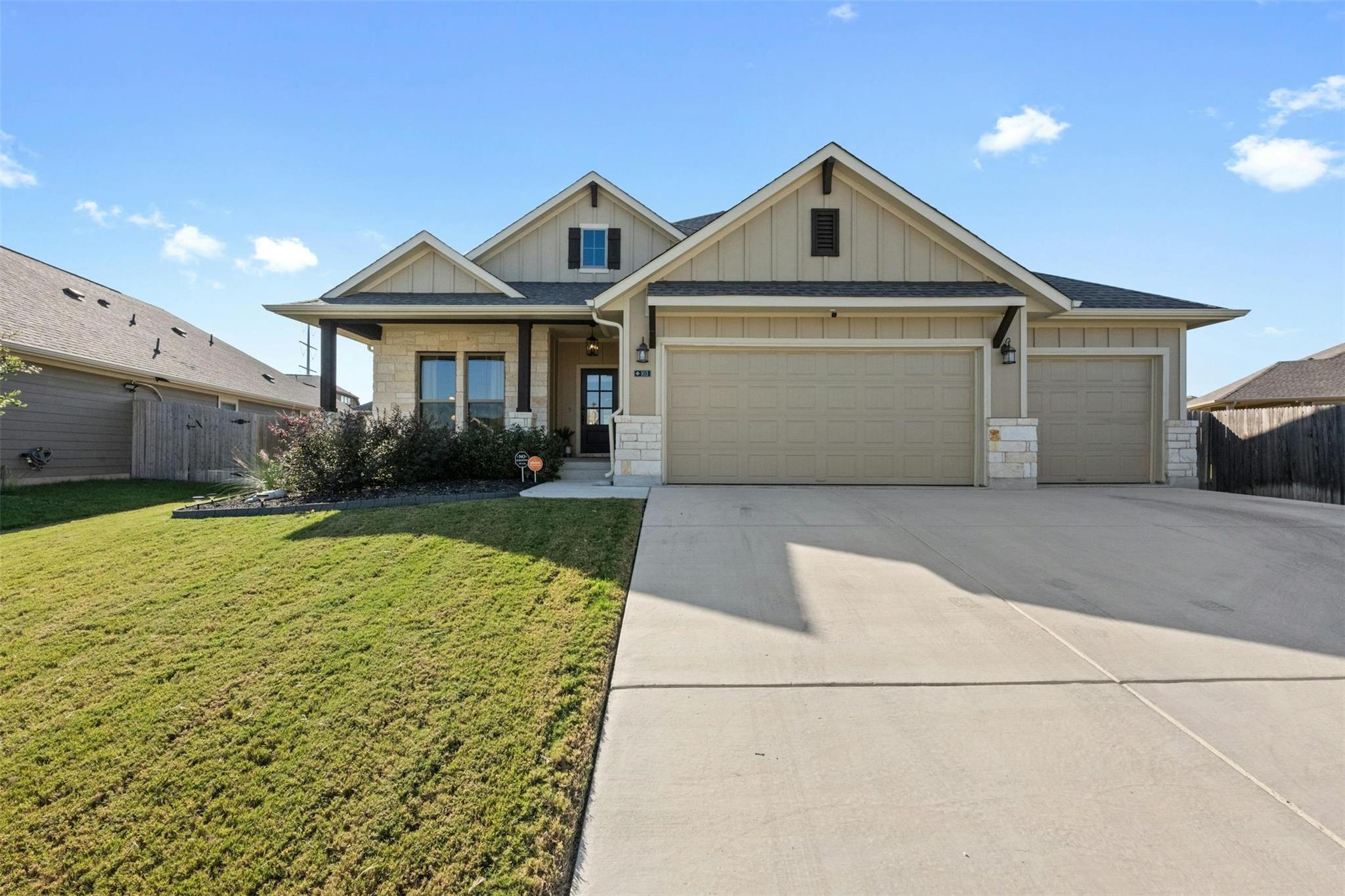 103 Scotsburg St, Hutto, TX 78634