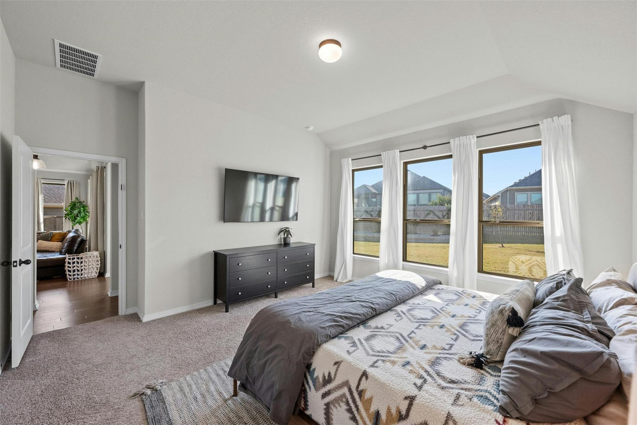 103 Scotsburg St, Hutto, TX 78634