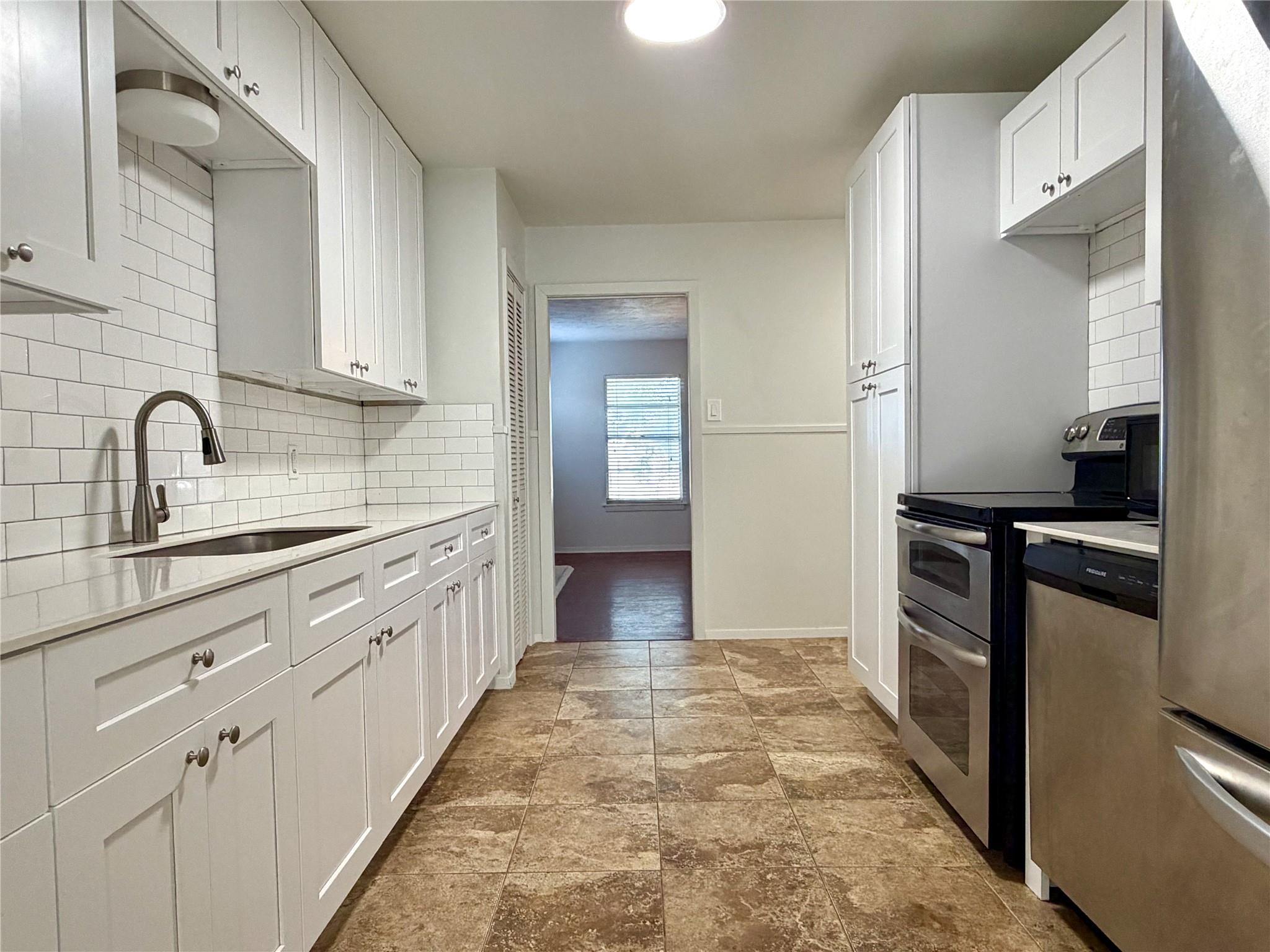 17501 W FM 150, Driftwood, TX 78619