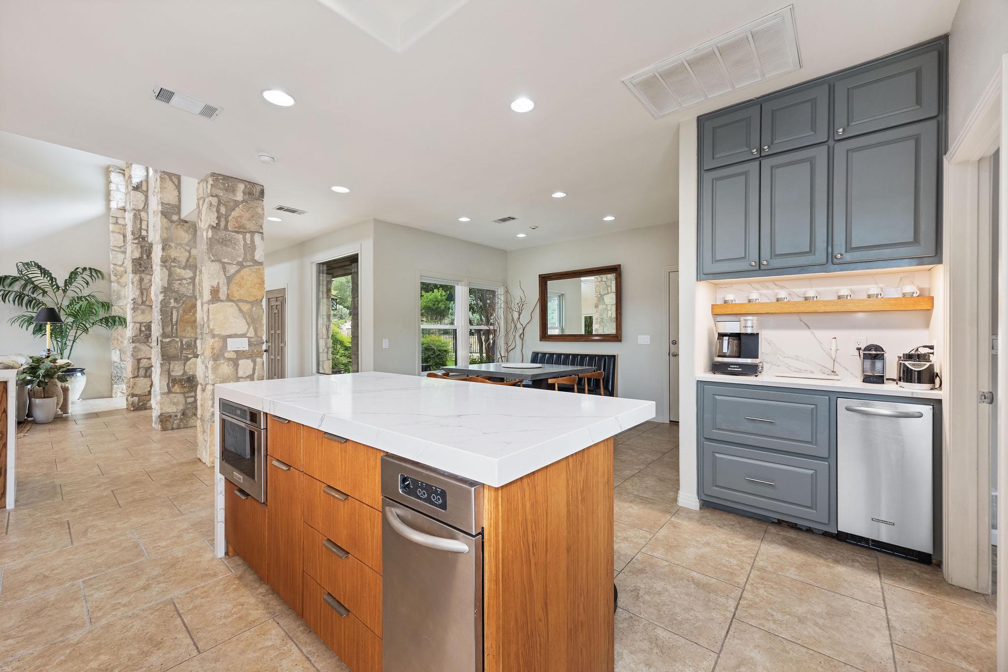 917 Challenger, Lakeway, TX 78734