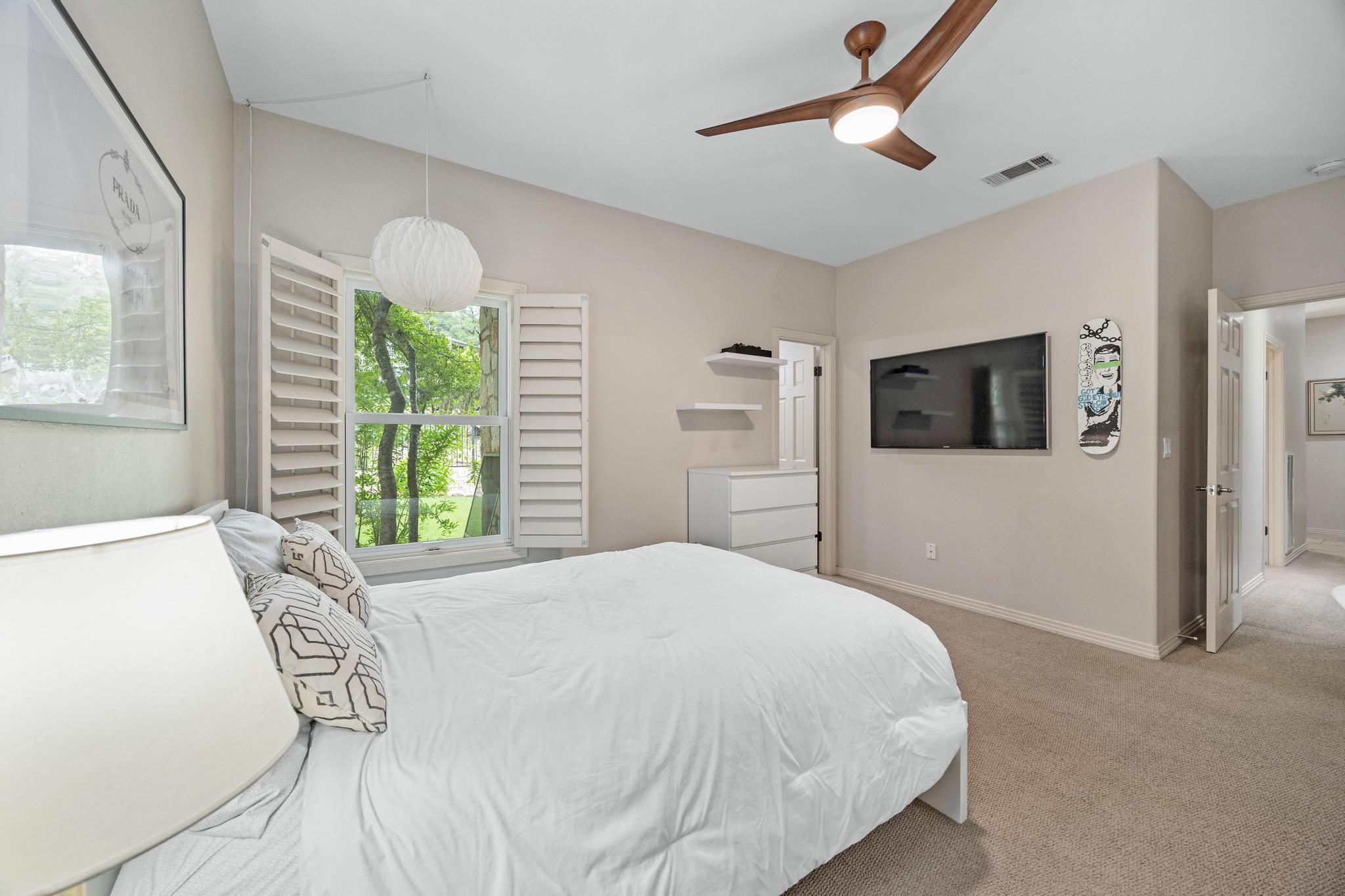 917 Challenger, Lakeway, TX 78734