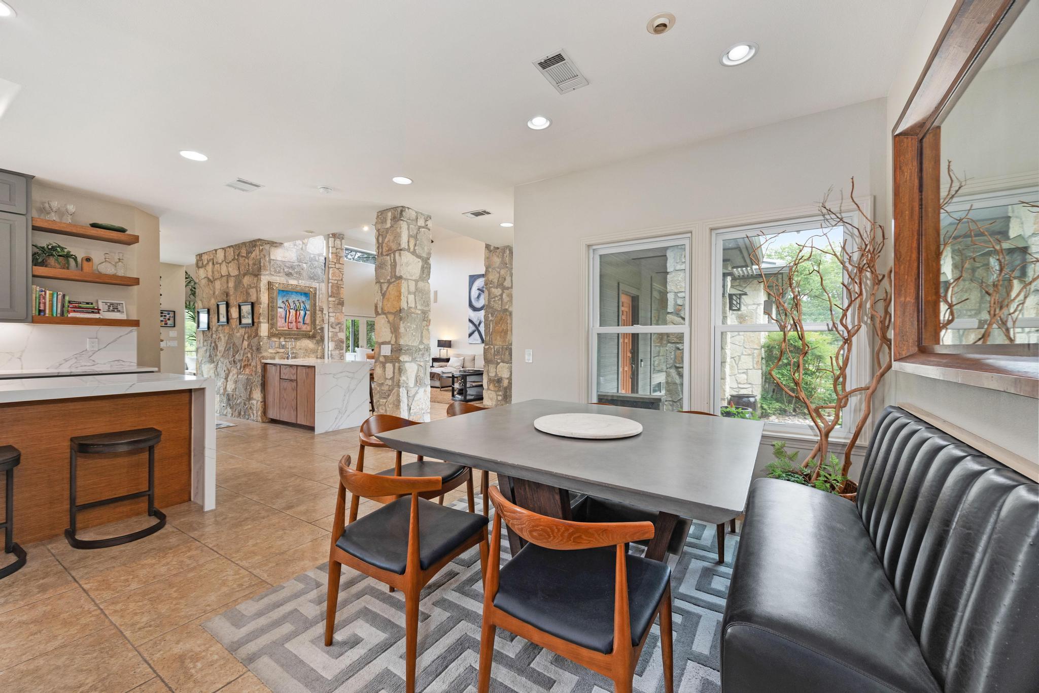 917 Challenger, Lakeway, TX 78734