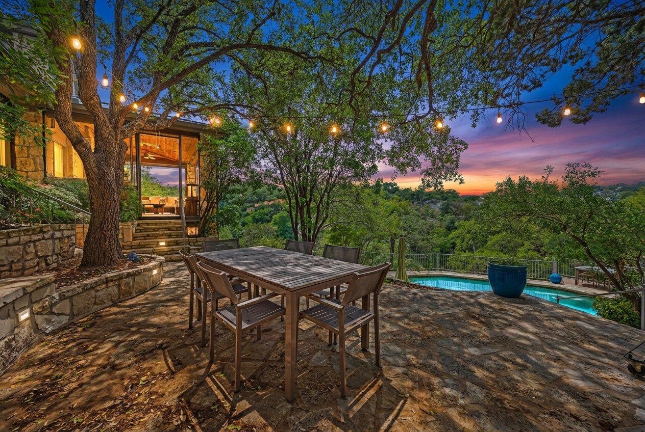 917 Challenger, Lakeway, TX 78734