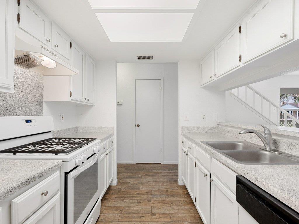 7825 Beauregard Cir # 4, Austin, TX 78745