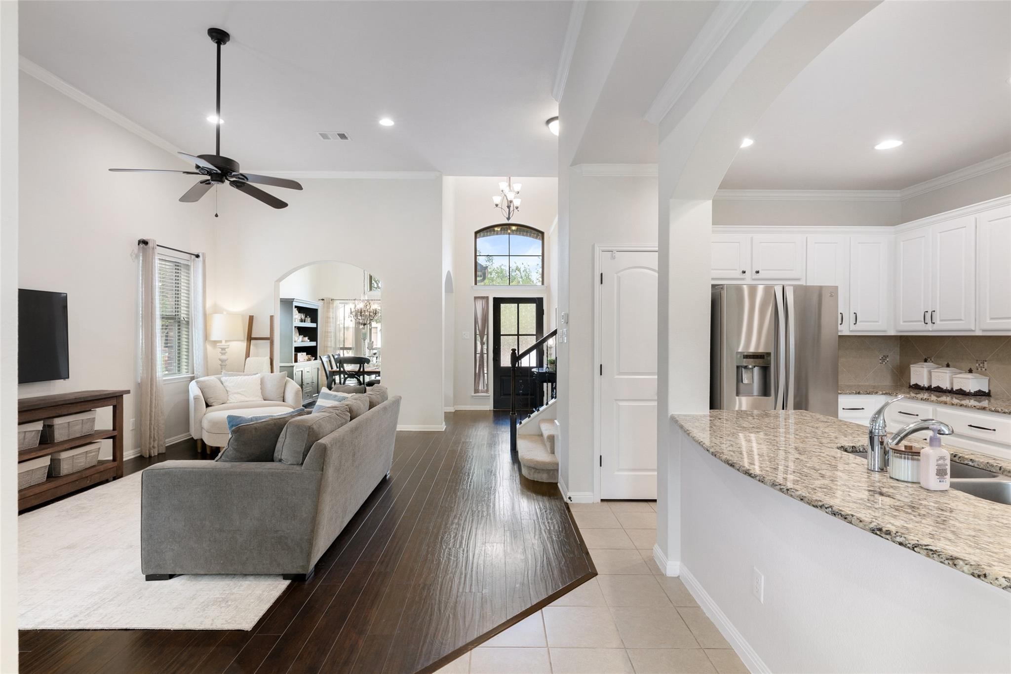 611 Irvin Dr, San Marcos, TX 78666