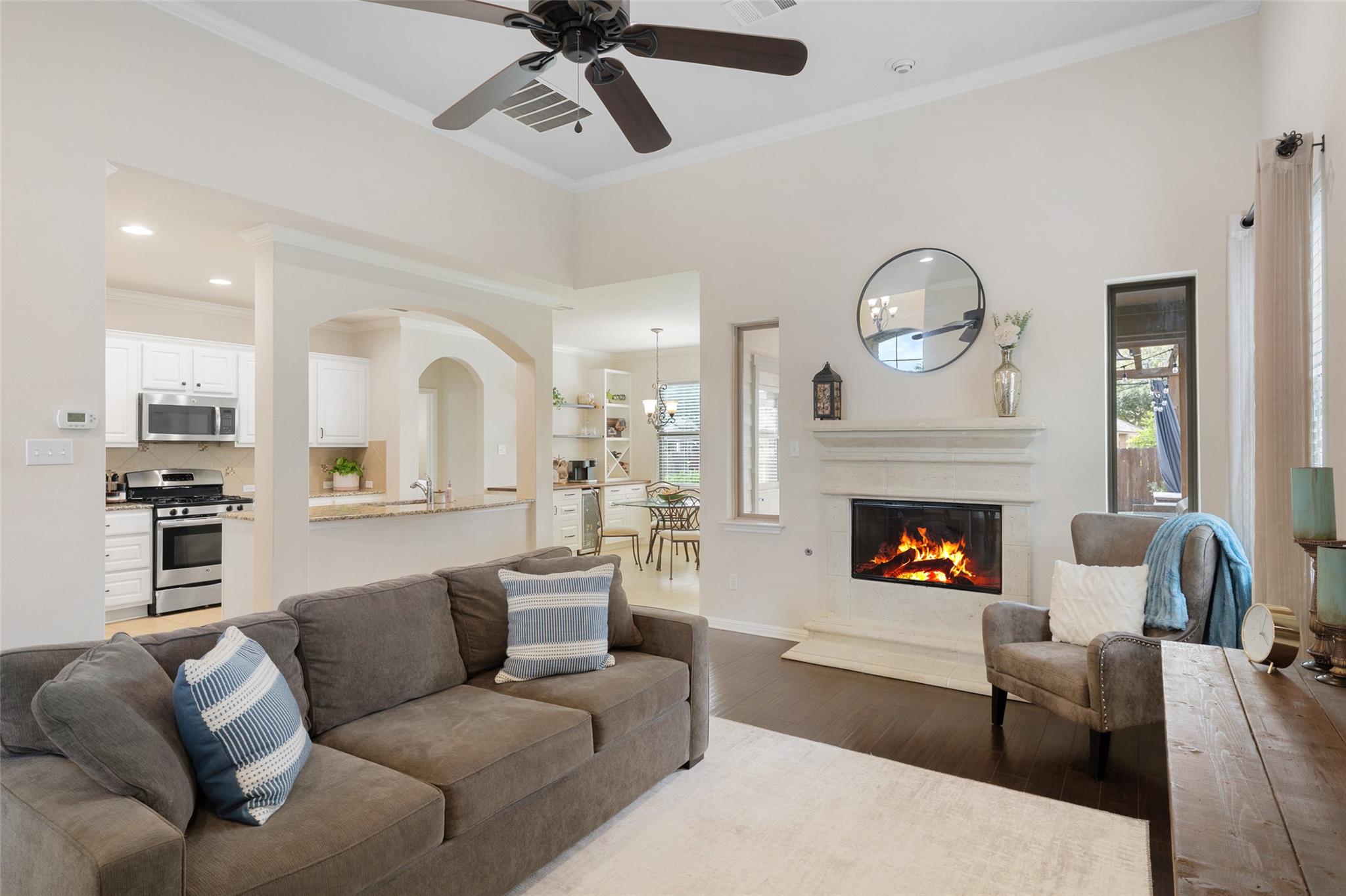 611 Irvin Dr, San Marcos, TX 78666