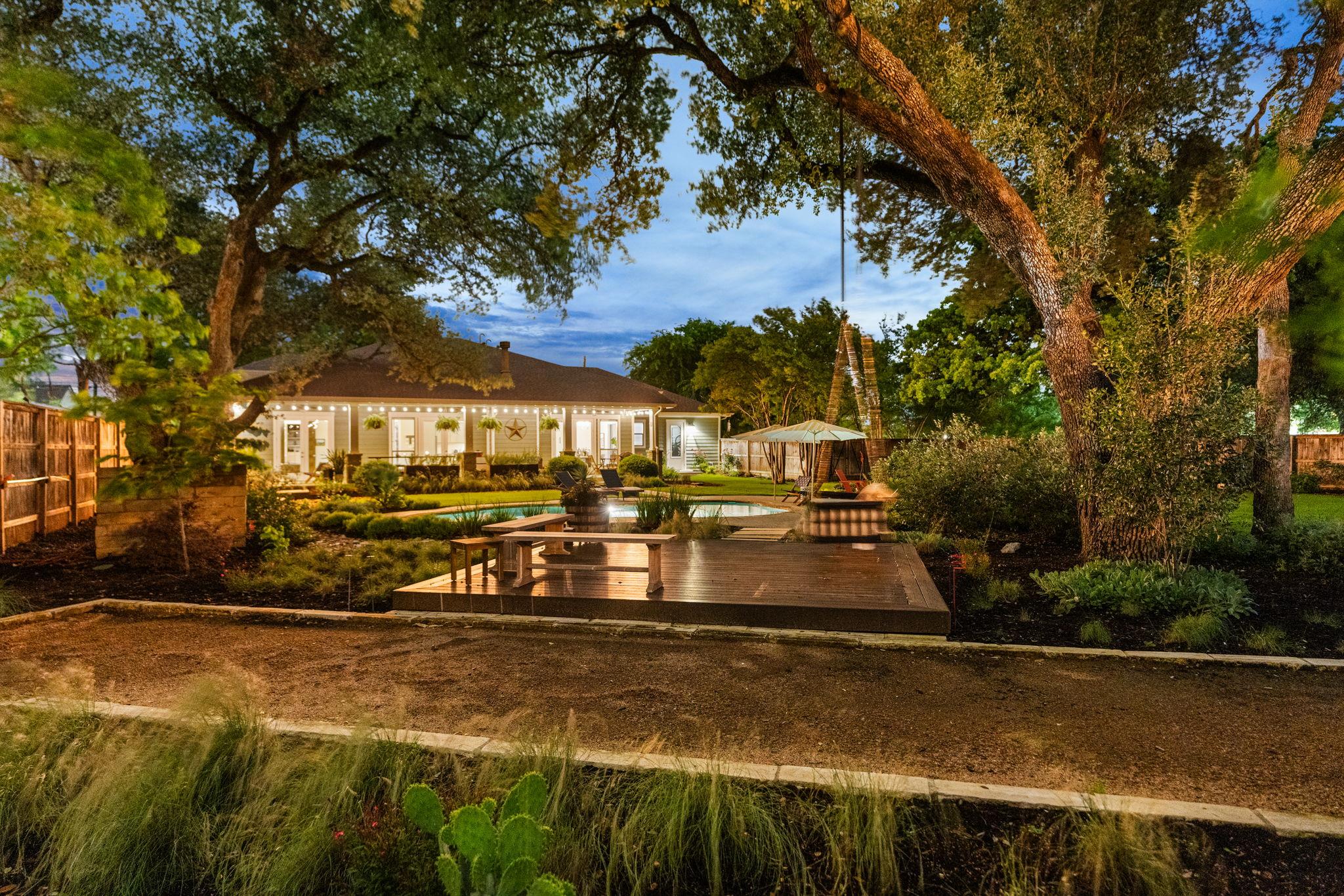 1804 Leander St, Georgetown, TX 78626