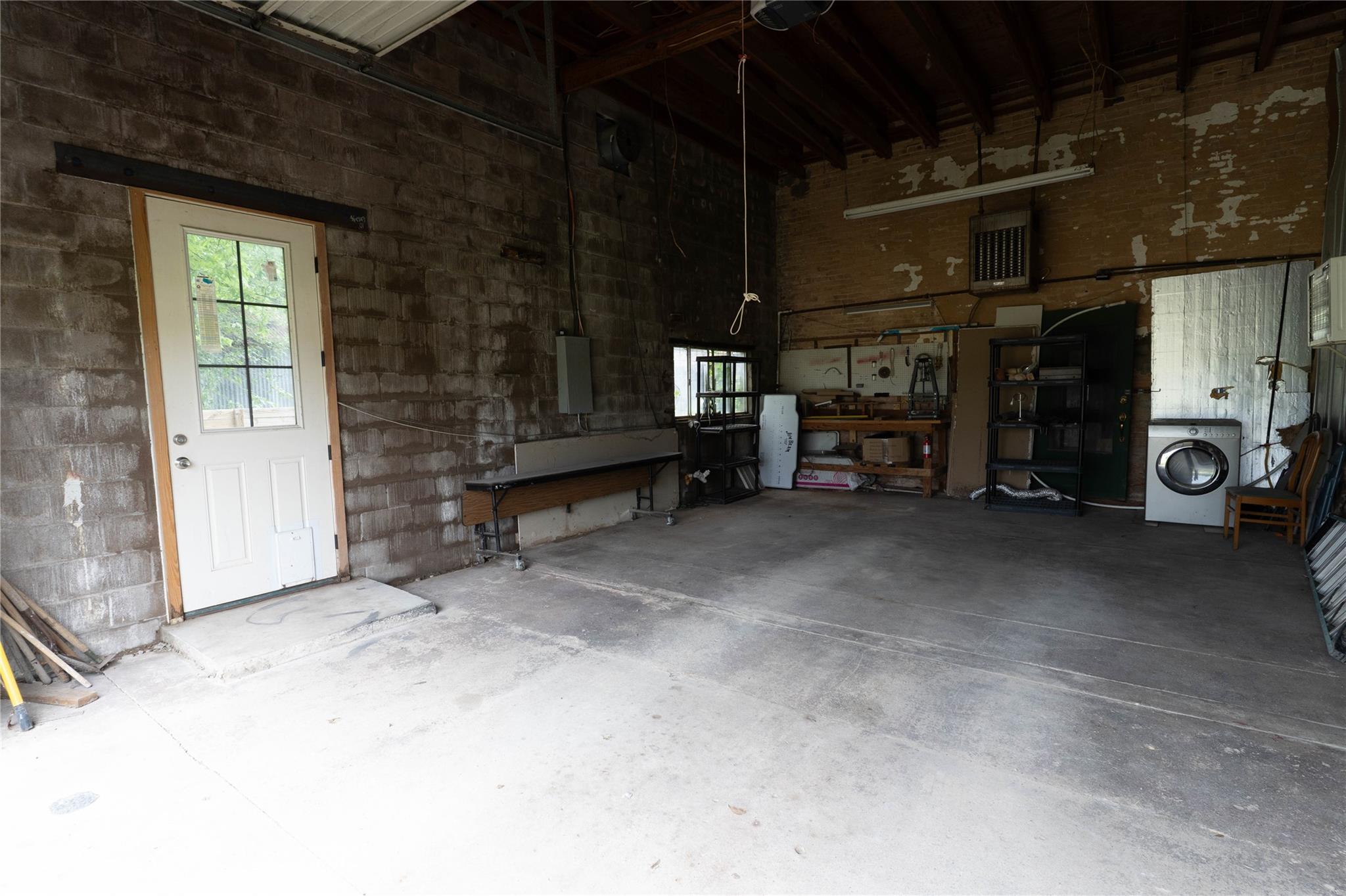 108 E Clark St, Bartlett, TX 76511