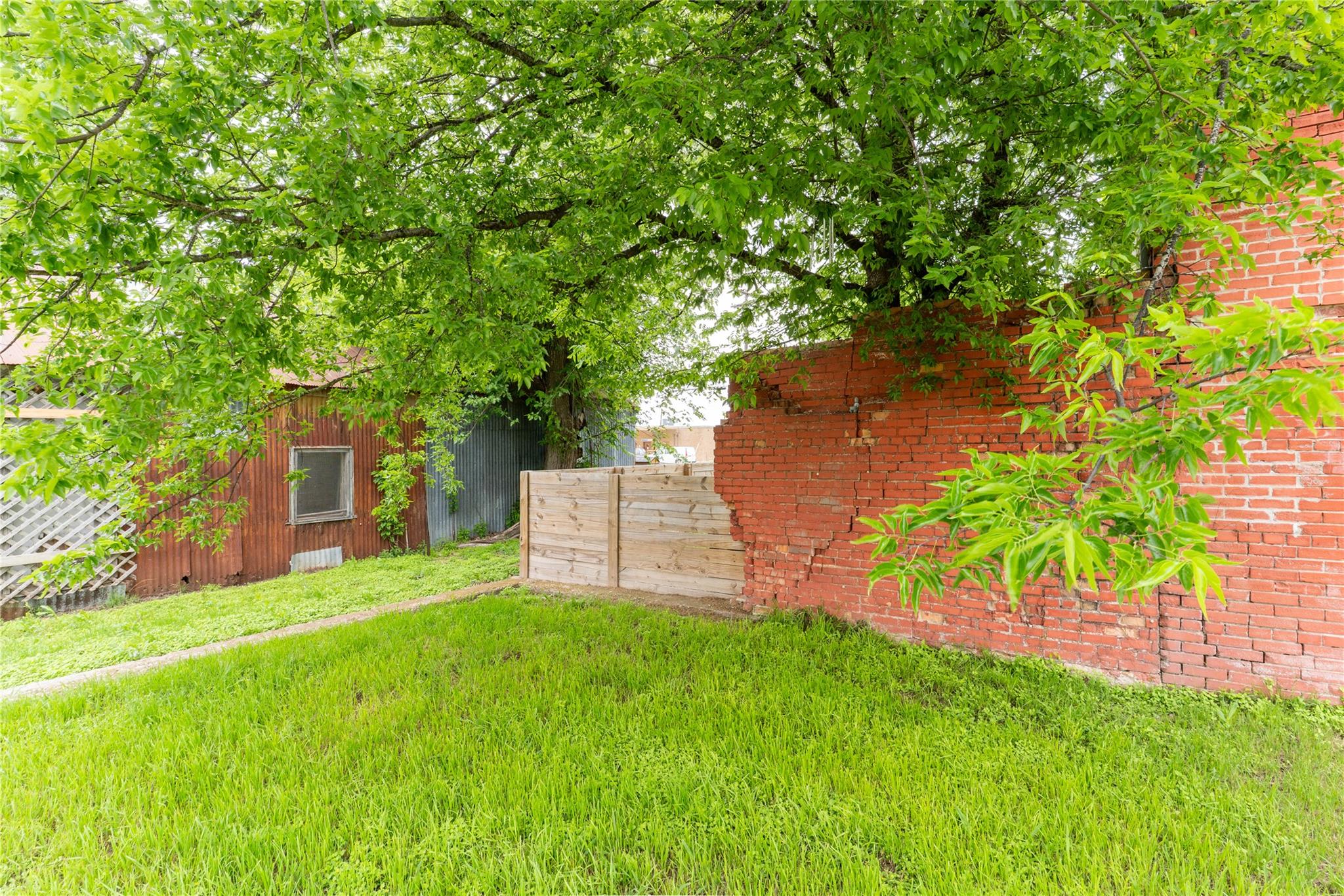 108 E Clark St, Bartlett, TX 76511