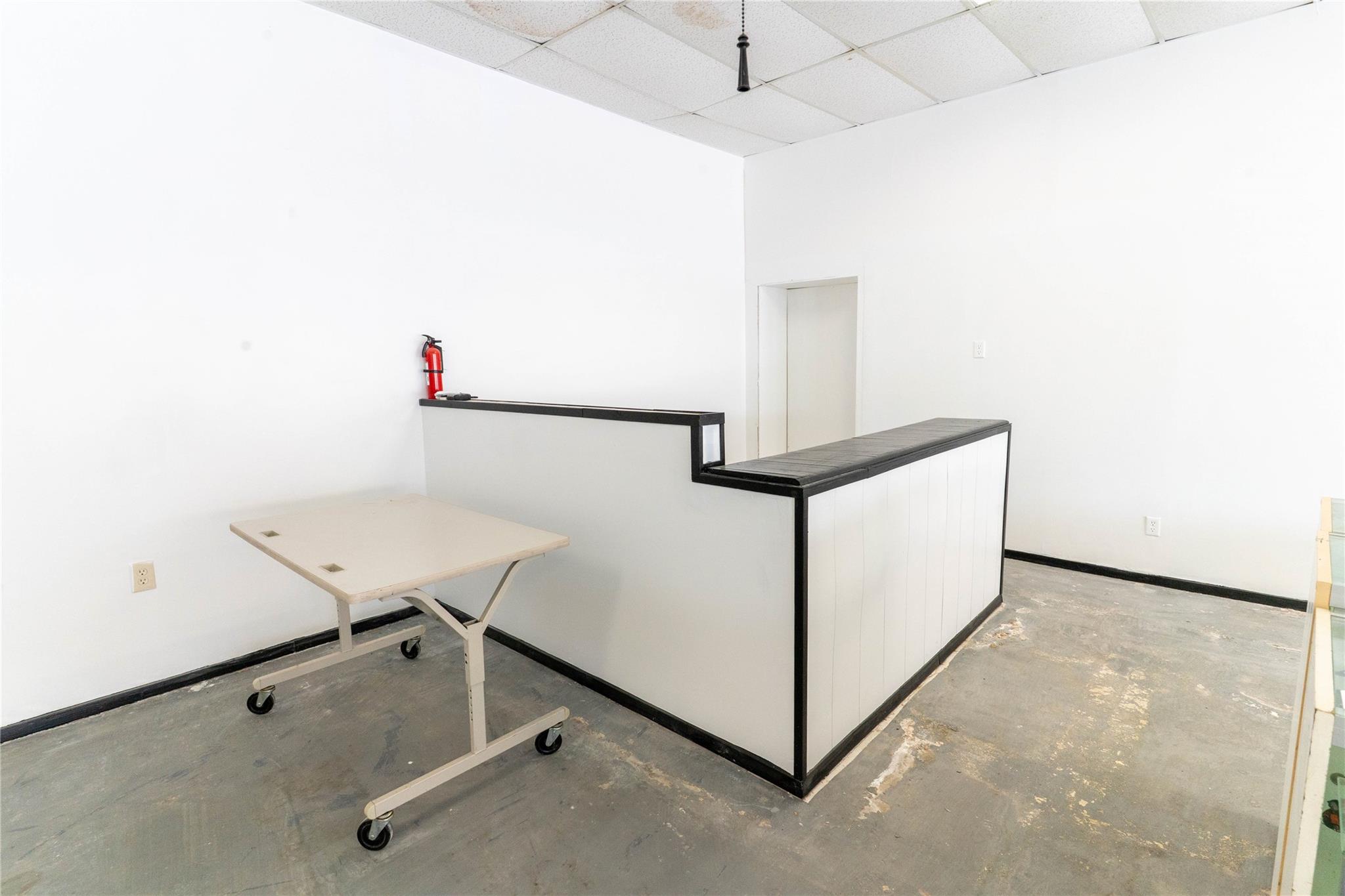 108 E Clark St, Bartlett, TX 76511