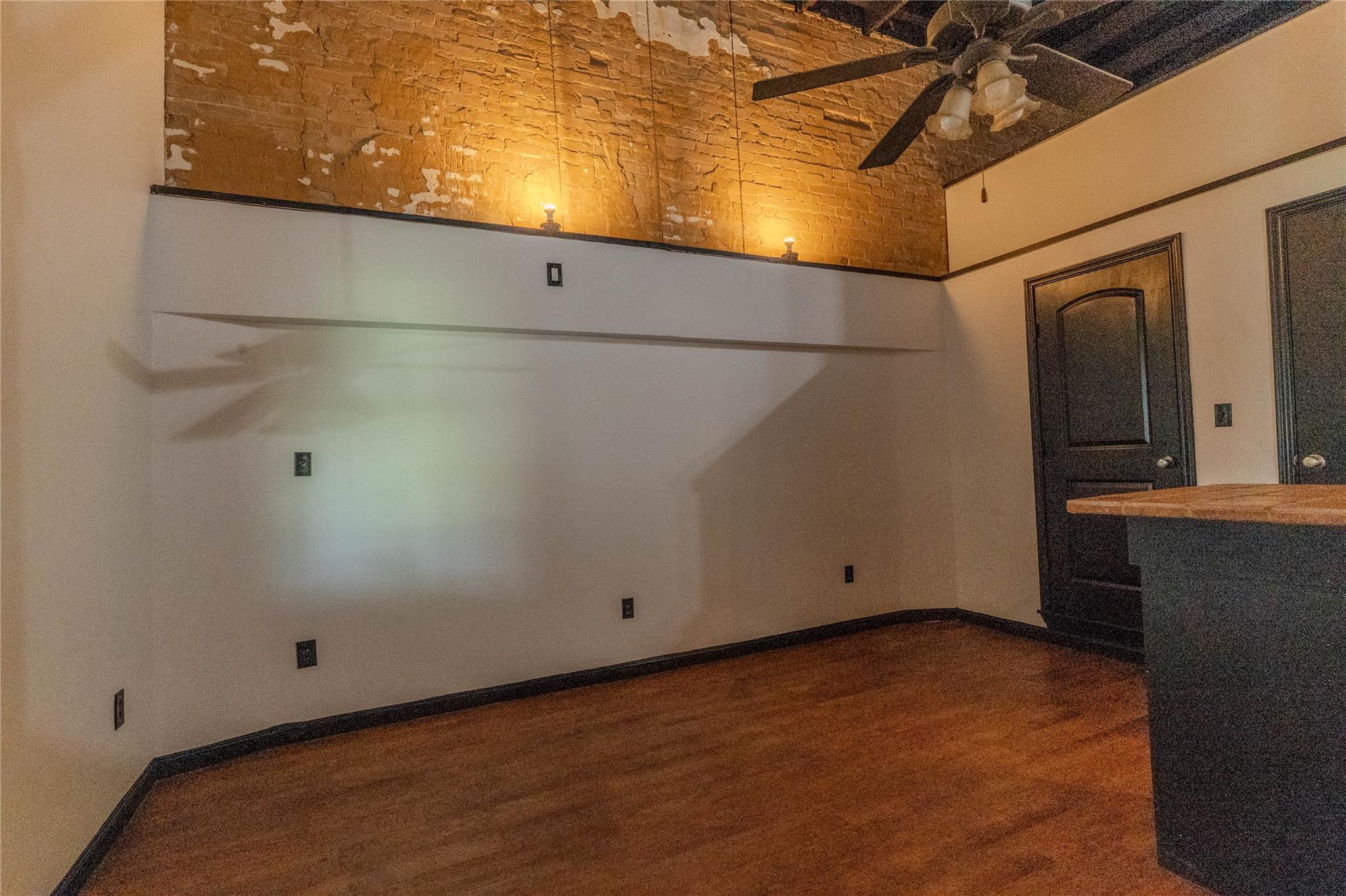 108 E Clark St, Bartlett, TX 76511