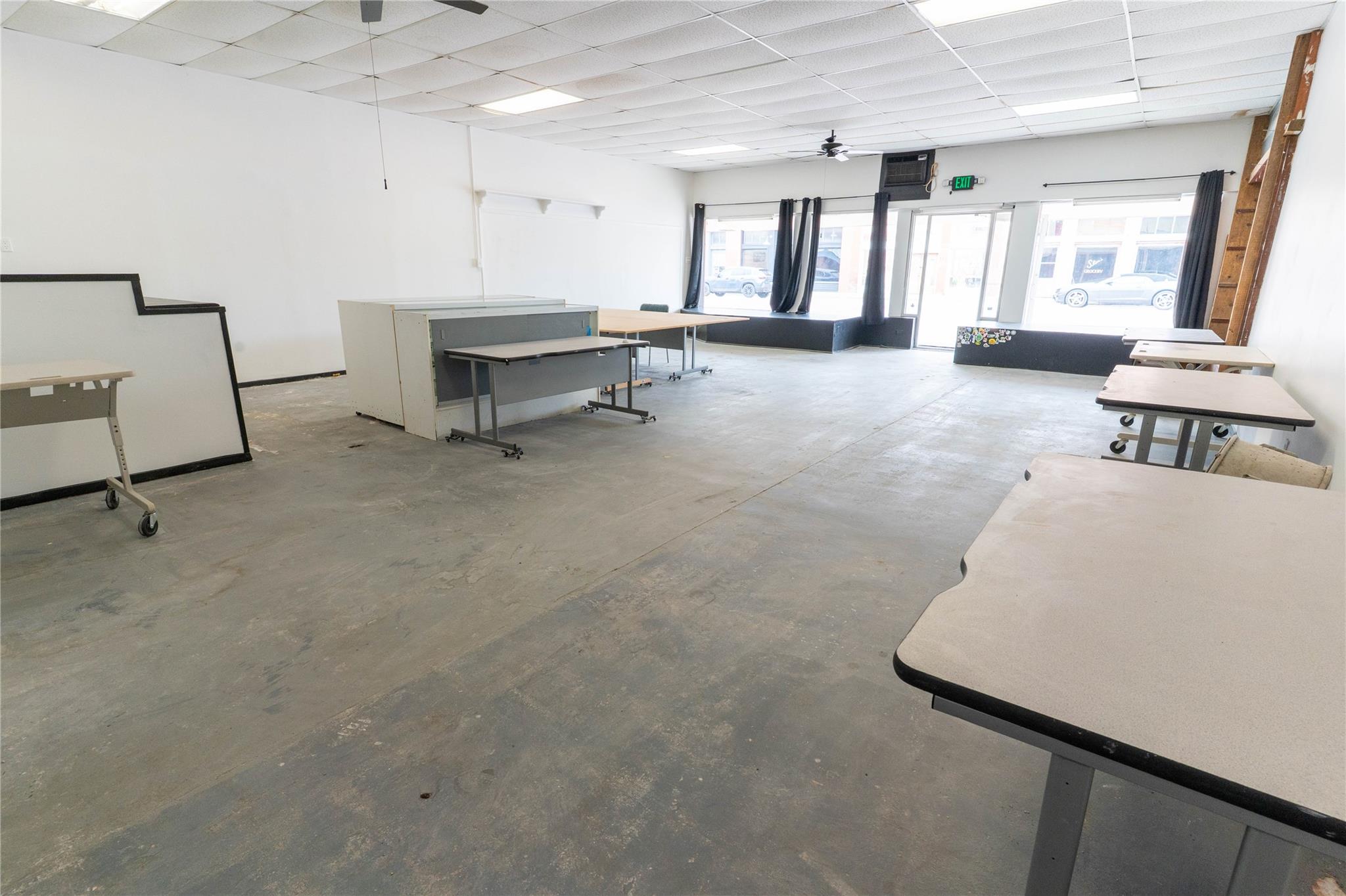 108 E Clark St, Bartlett, TX 76511