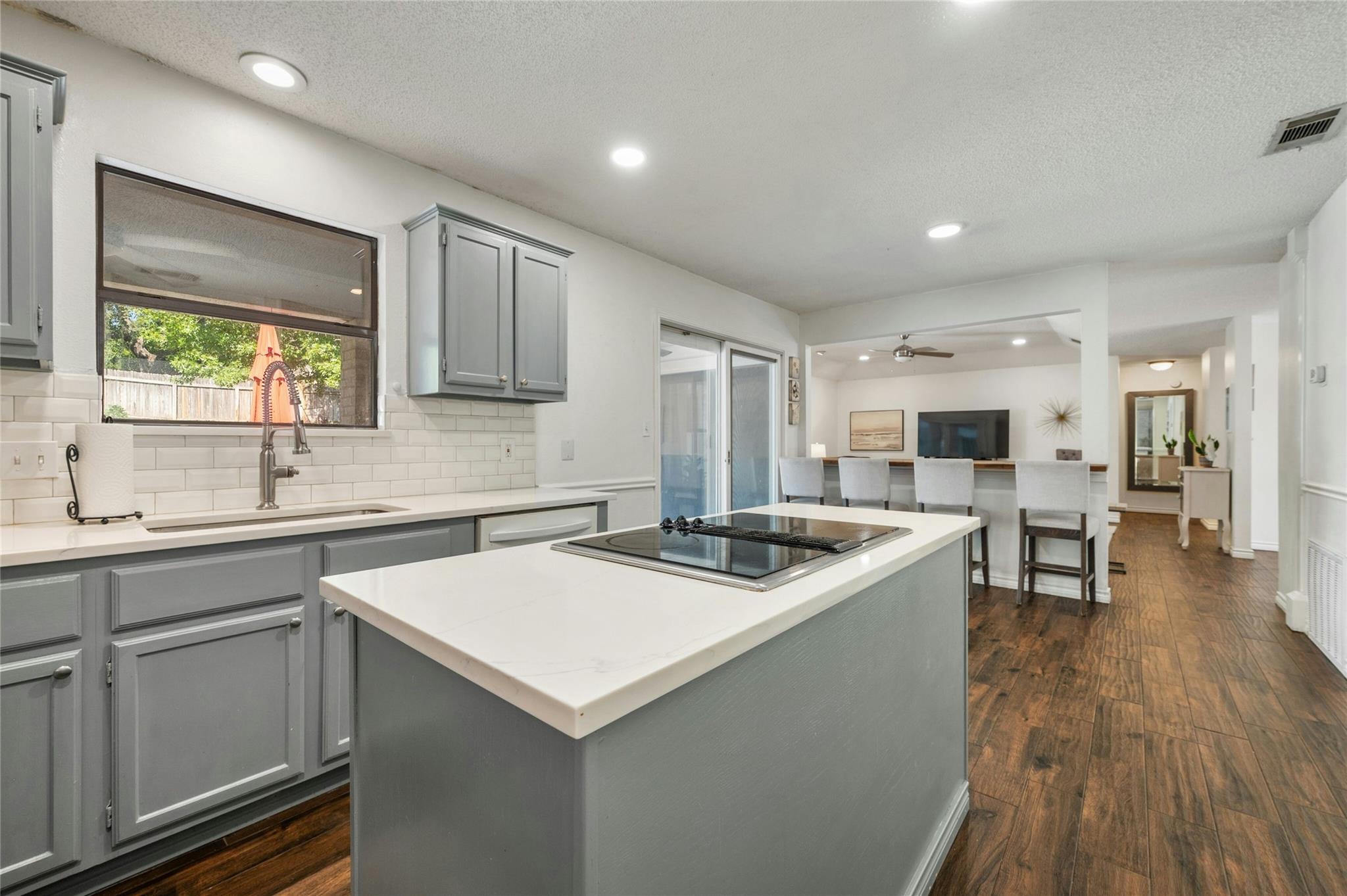 118 Copperleaf Rd, Lakeway, TX 78734