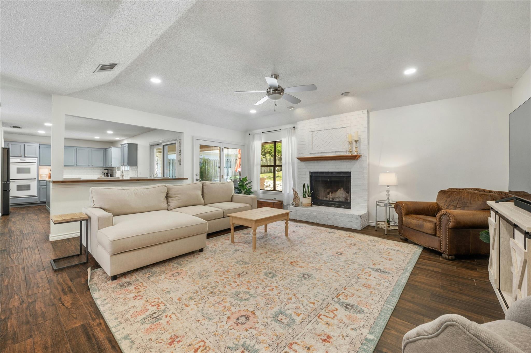 118 Copperleaf Rd, Lakeway, TX 78734